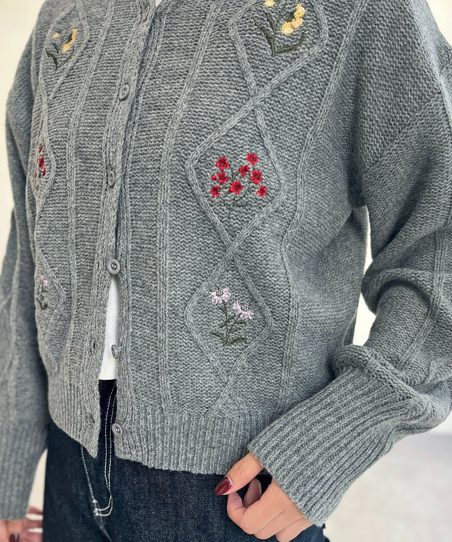 CPCM(シーピーシーエム) 花刺繍ケーブルカーディガン