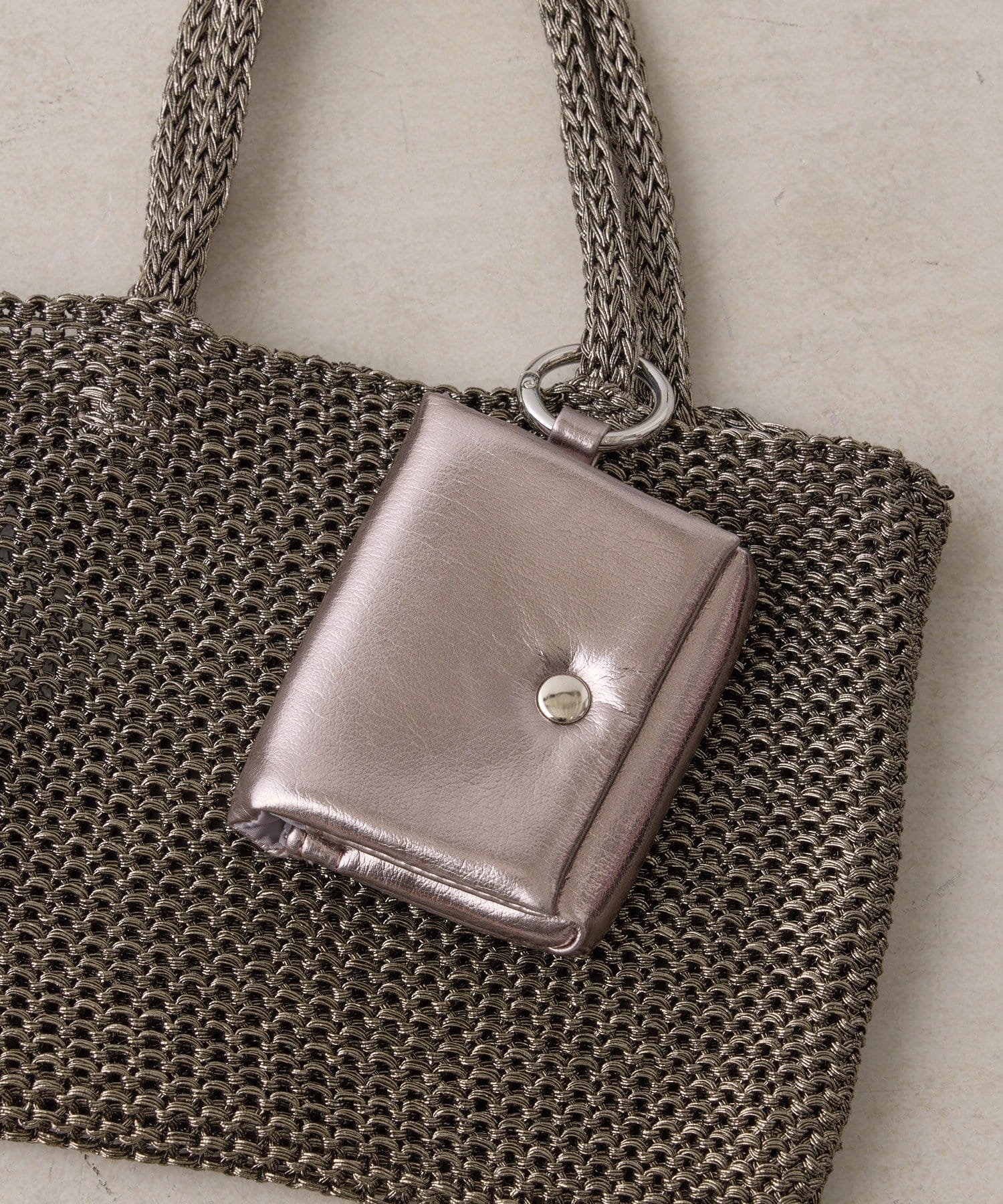 BIRTHDAY BAR(バースデイバー) 【cache cache カシュカシュ】ミニポーチ付ラメ糸ミニバッグ