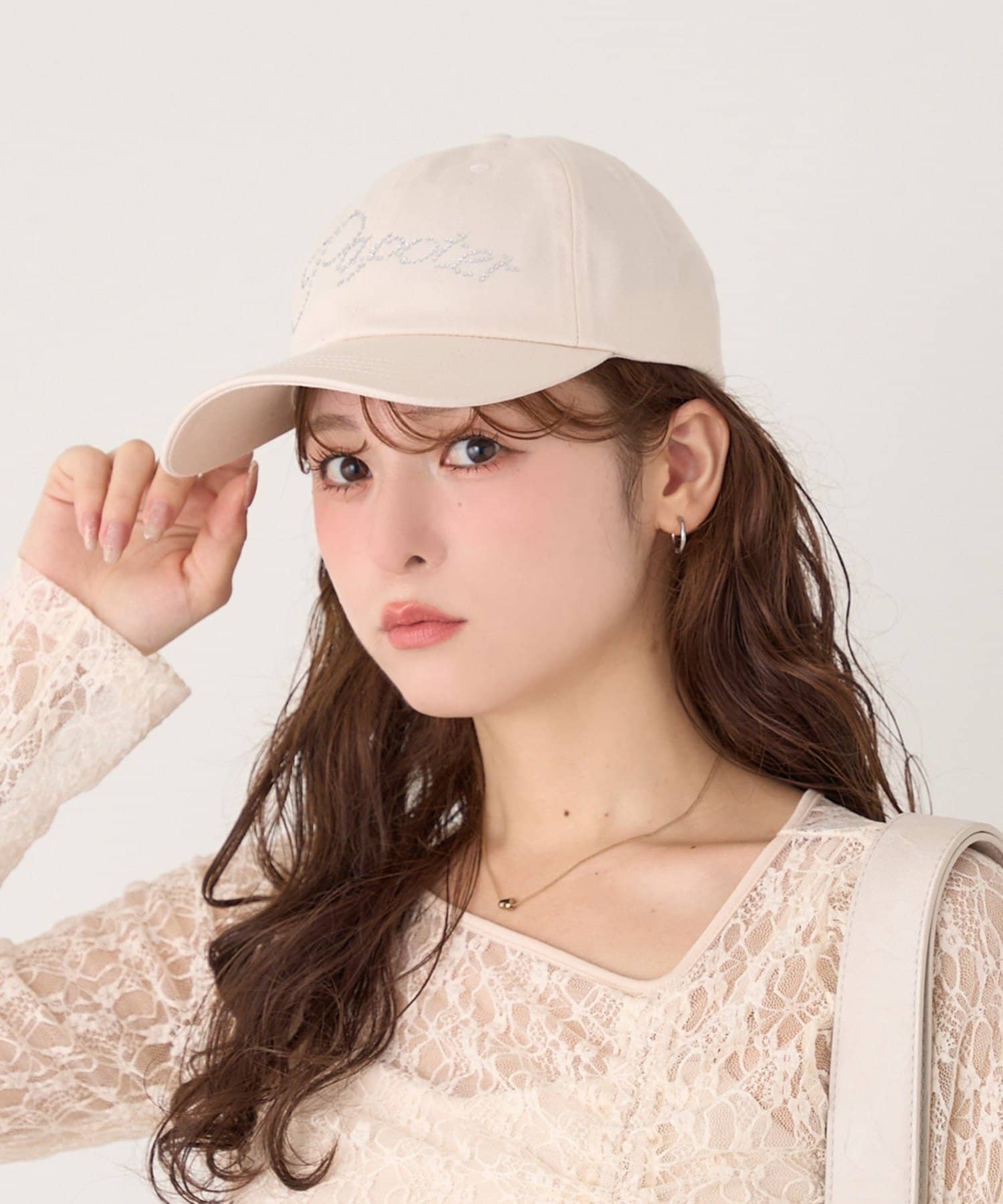 NICE CLAUP / OLIVE des OLIVE OUTLET(ナイスクラップ  / オリーブ デ オリーブ アウトレット) 【one after another】ビジューロゴキャップ