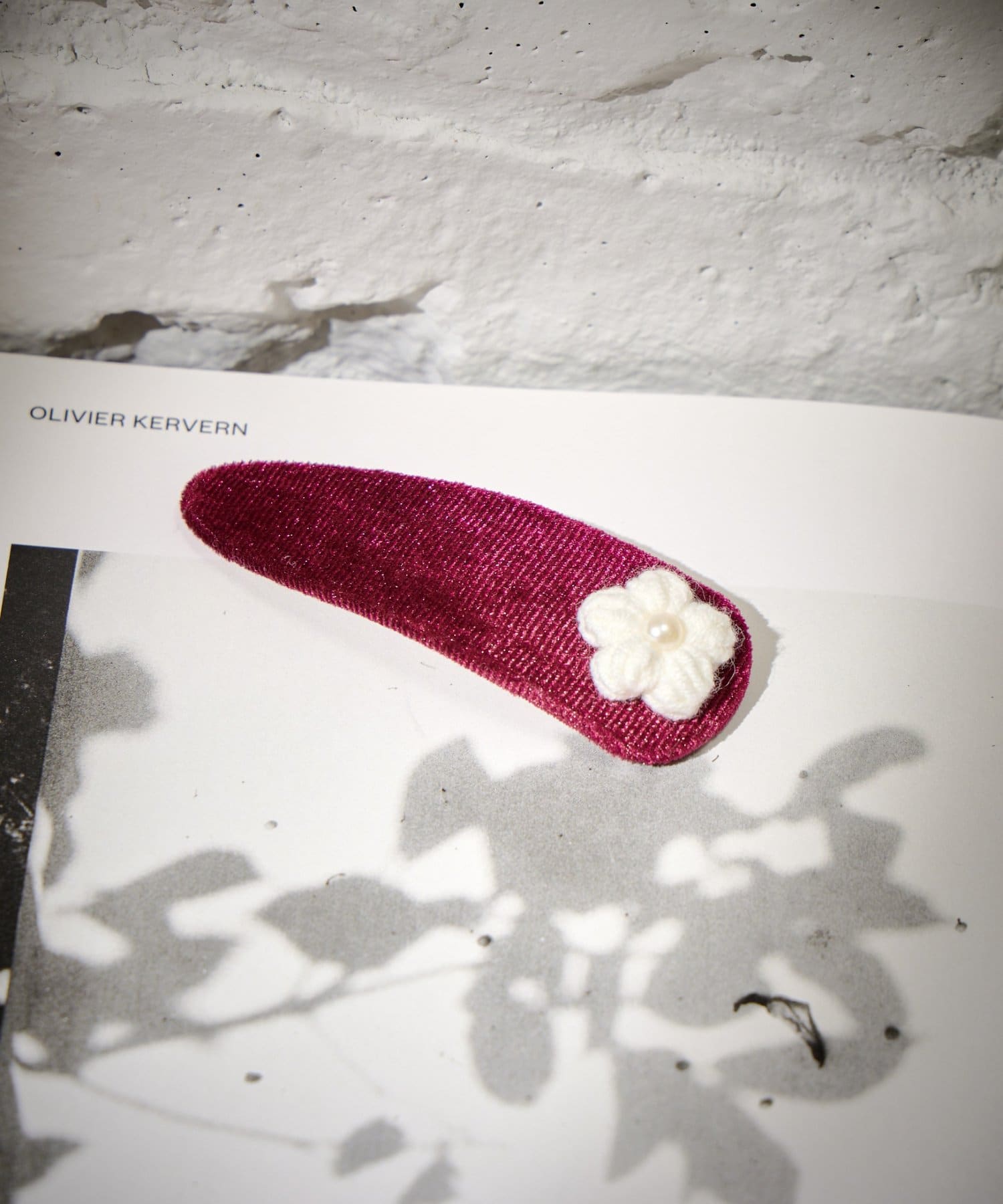 Lattice(ラティス) フラワーモチーフ付きパッチンピン