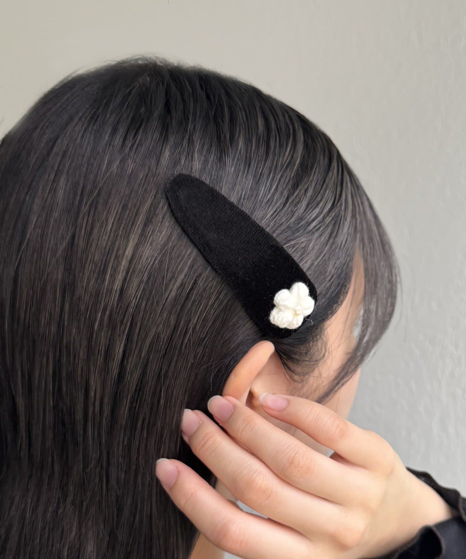 Lattice(ラティス) フラワーモチーフ付きパッチンピン