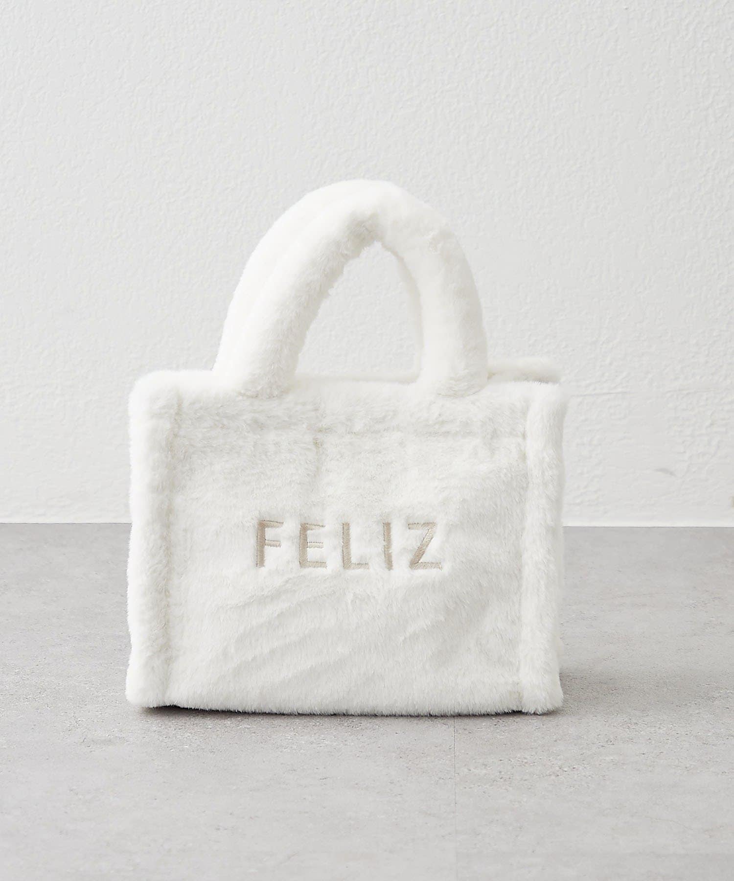 NICE CLAUP / OLIVE des OLIVE OUTLET(ナイスクラップ  / オリーブ デ オリーブ アウトレット) 【OUTLET限定】ロゴ刺繍ファートート