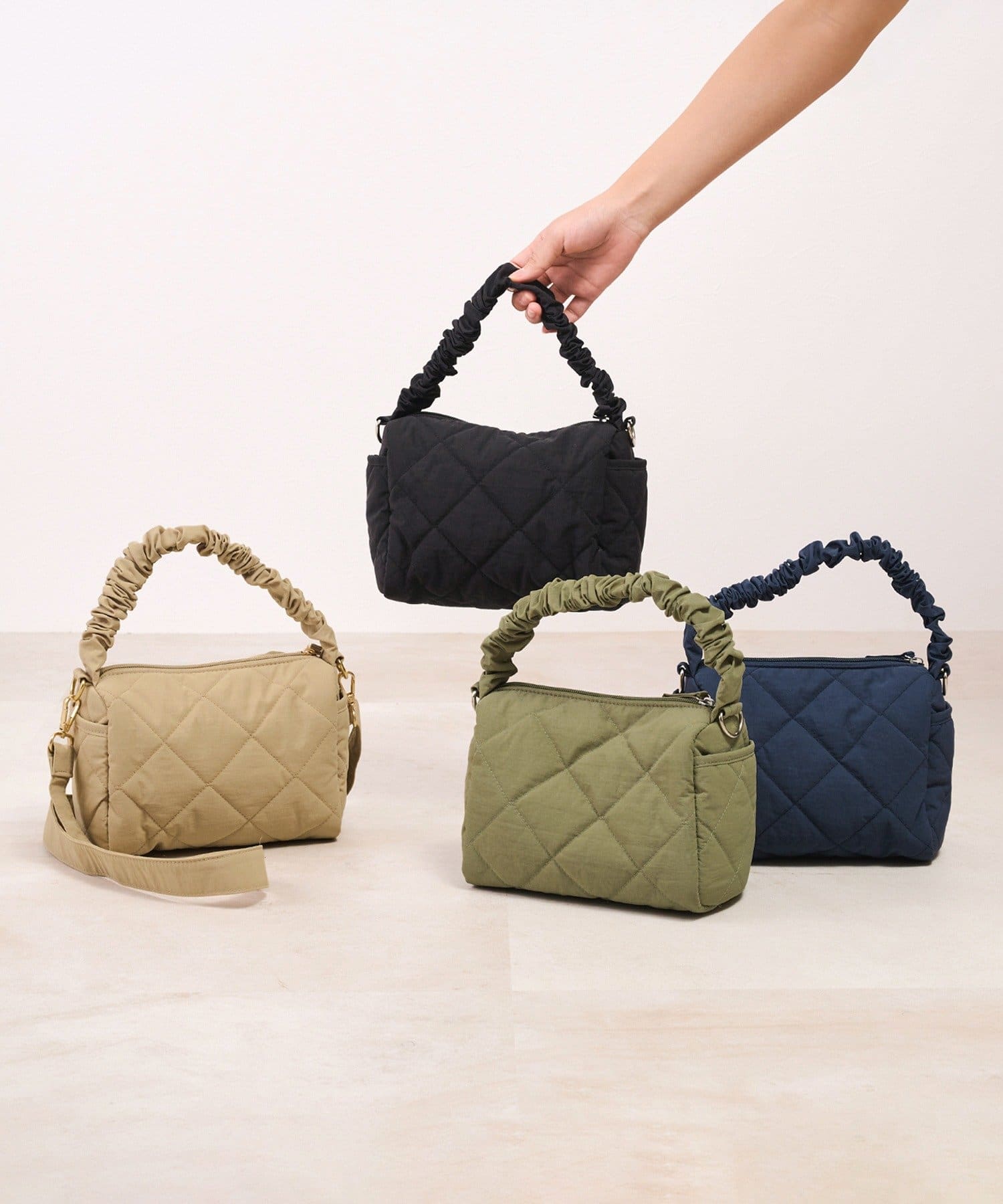 3COINS(スリーコインズ) 2wayキルティングショルダーバッグ