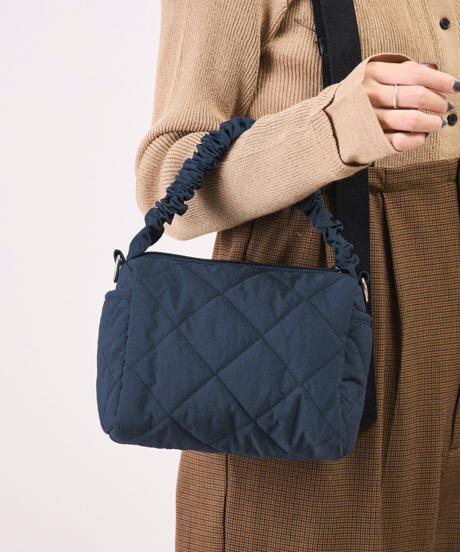 3COINS(スリーコインズ) 2wayキルティングショルダーバッグ