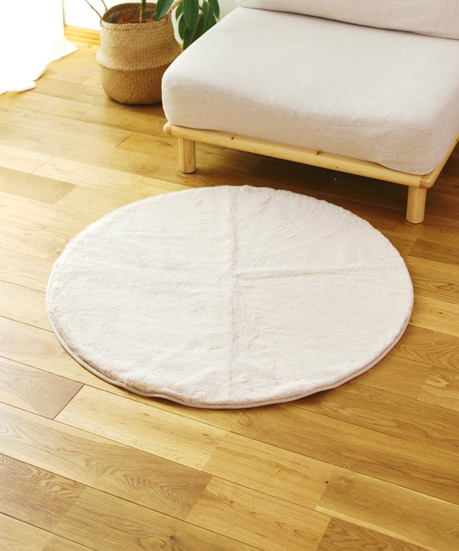 salut!(サリュ) フェイクラビットファーラウンドマット：90cm