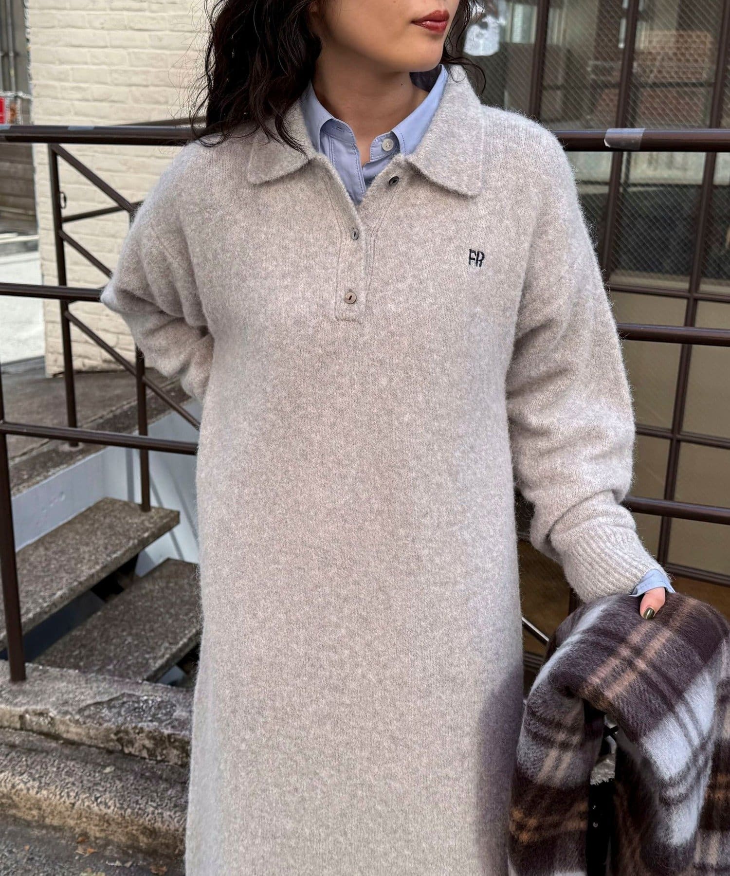 FREDY & GLOSTER(フレディ アンド グロスター) FR刺繍衿付きニットワンピース