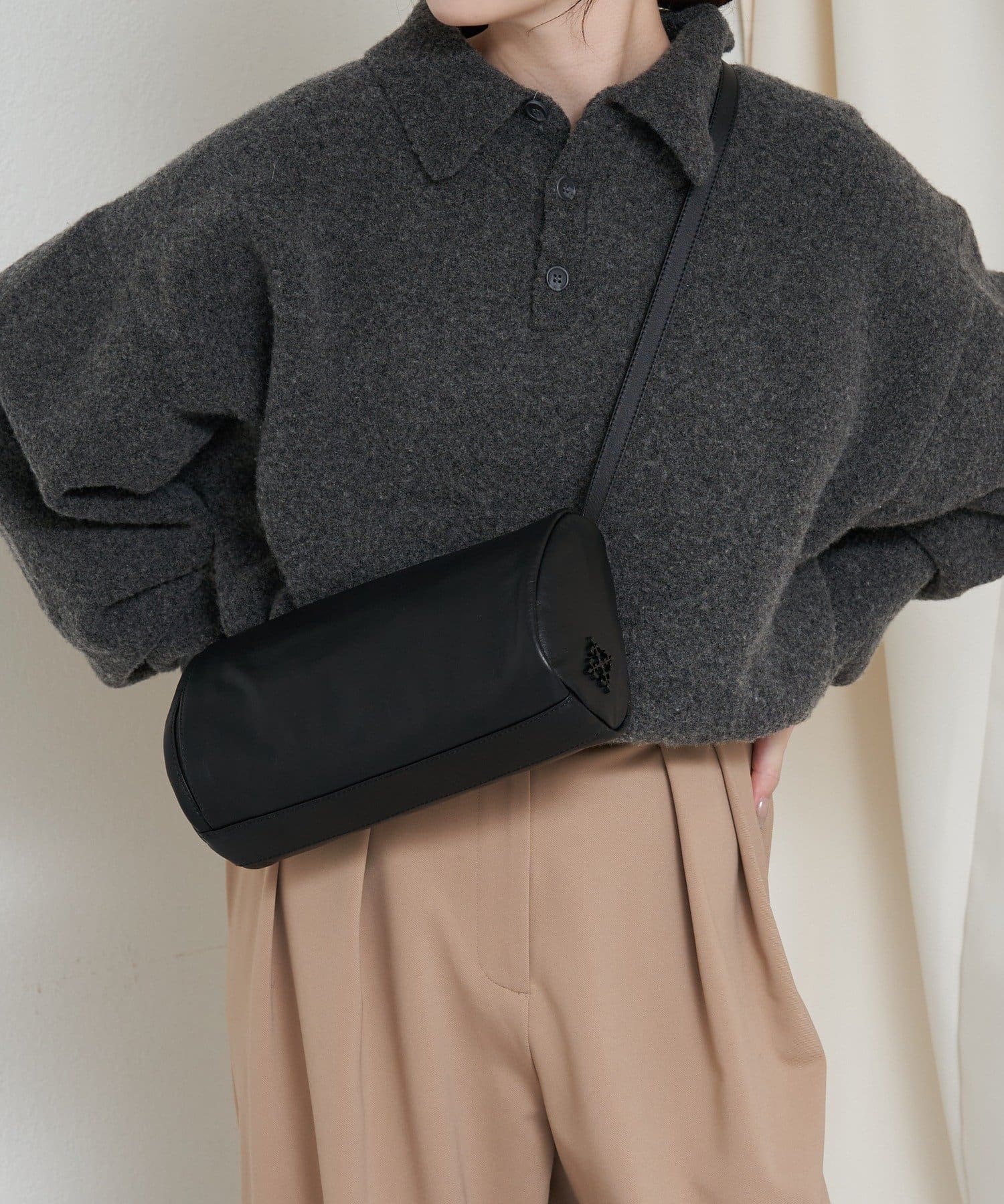 russet(ラシット) ソフトレザーロールショルダーバッグ