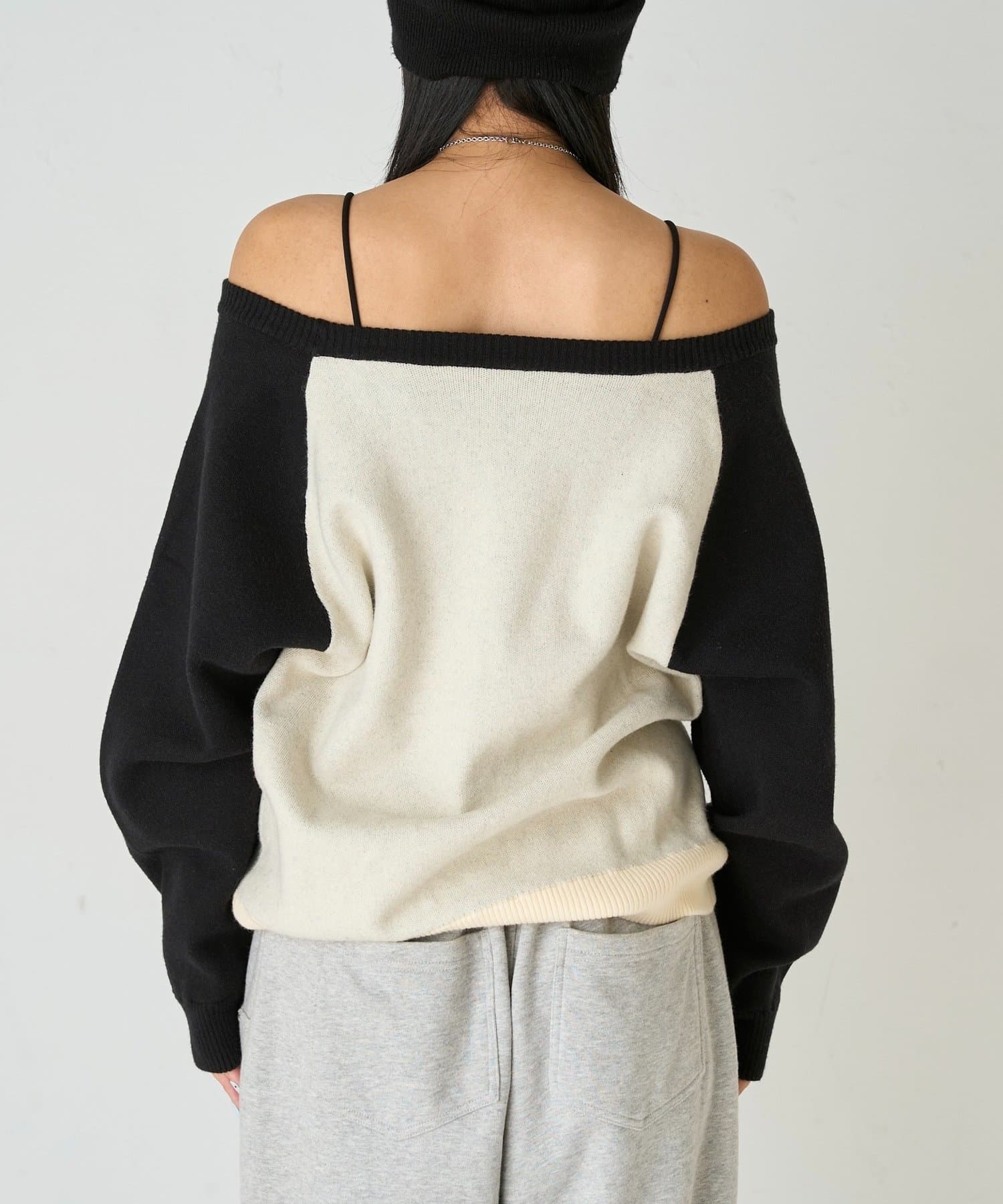 WHO’S WHO gallery(フーズフーギャラリー) 【WEB限定】シャーロットオフショルニット