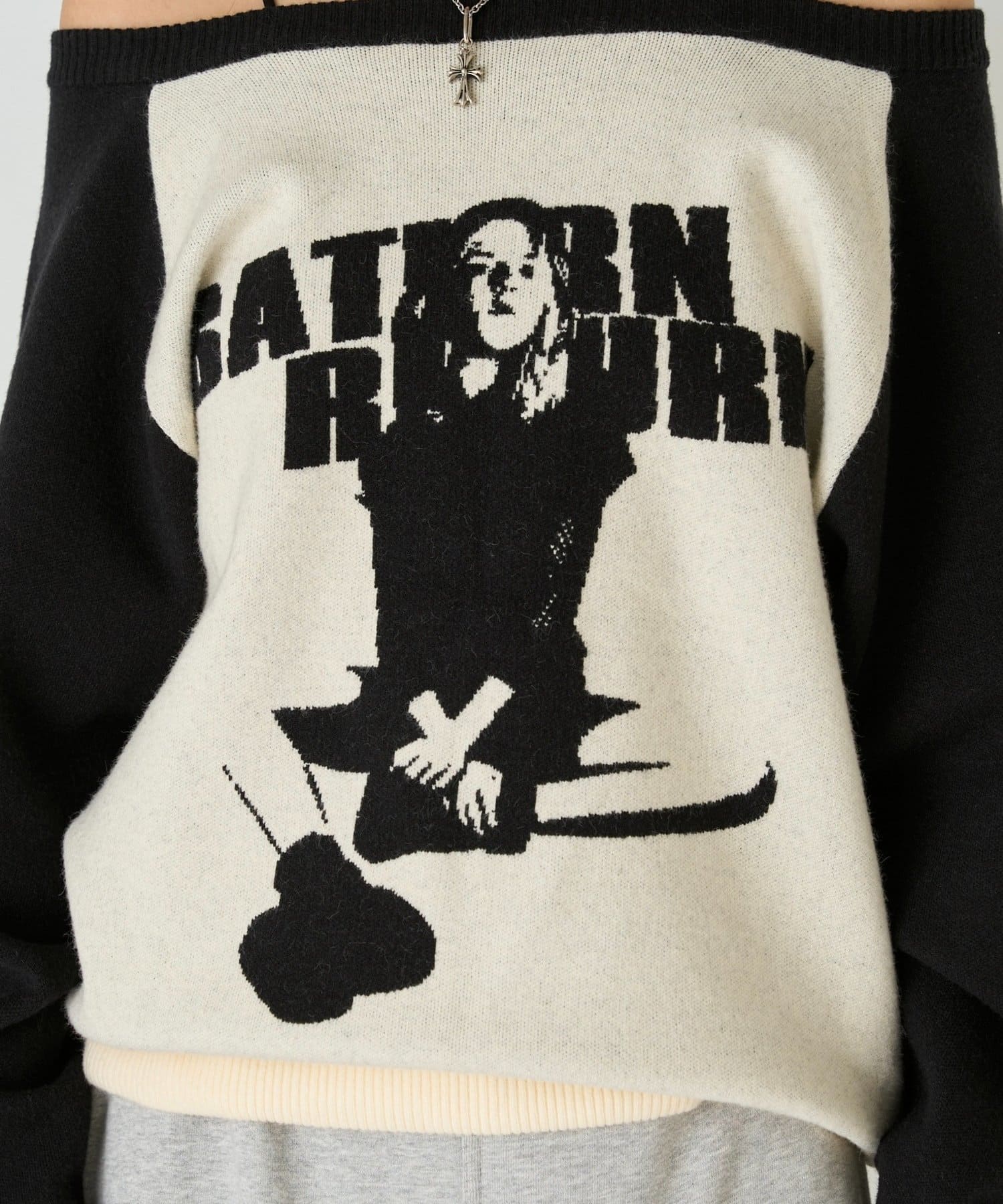 WHO’S WHO gallery(フーズフーギャラリー) 【WEB限定】シャーロットオフショルニット