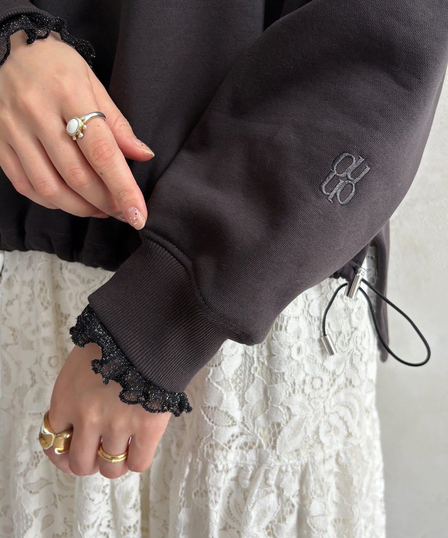 DOUDOU(ドゥドゥ) 【WEB限定】シアーレイヤード刺繍裏起毛トップス