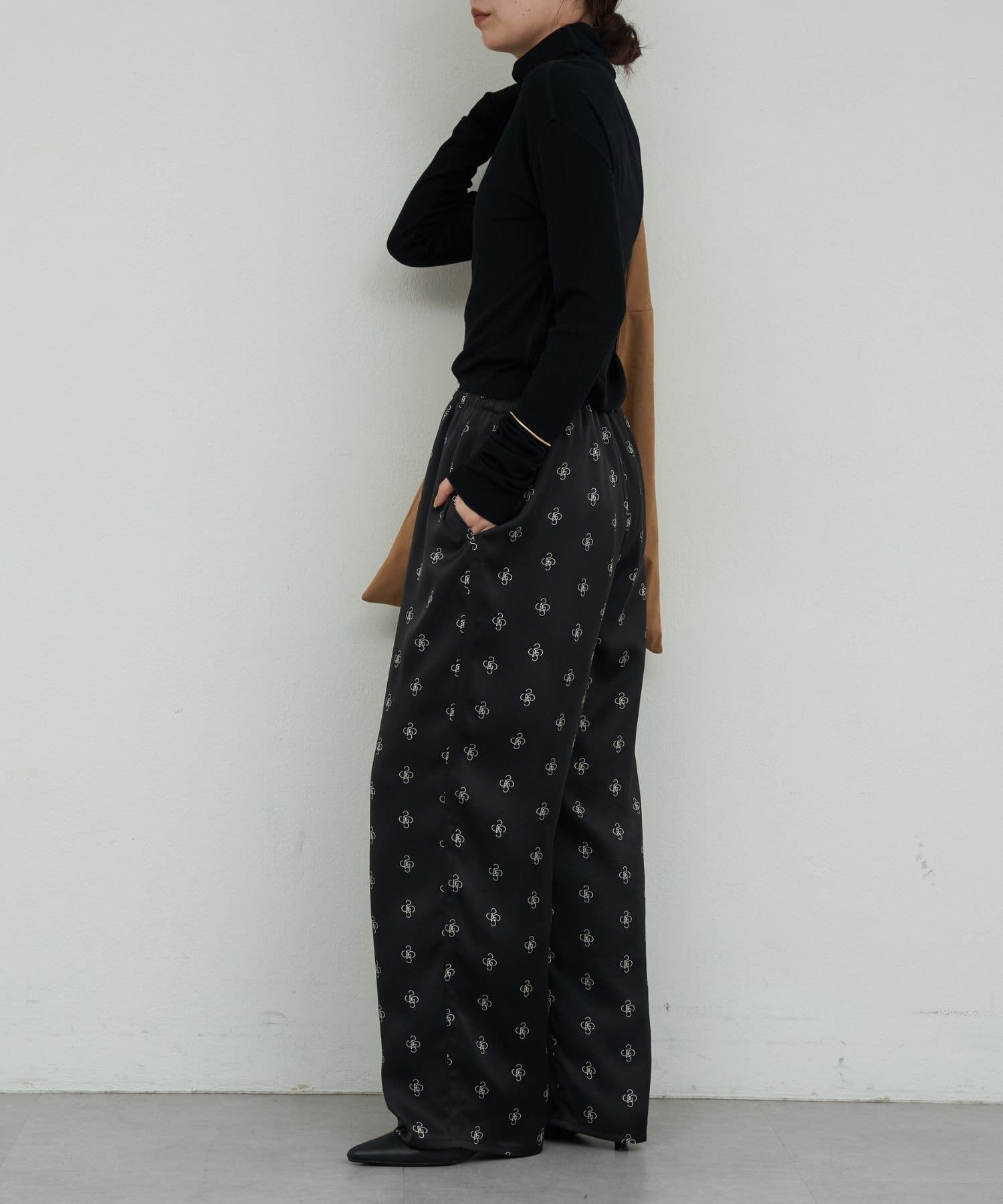 GALLARDAGALANTE(ガリャルダガランテ) 【11/19(水)10:30～新色BK予約開始】【タートルが苦手な方にもおすすめ】リブタートルカットソー