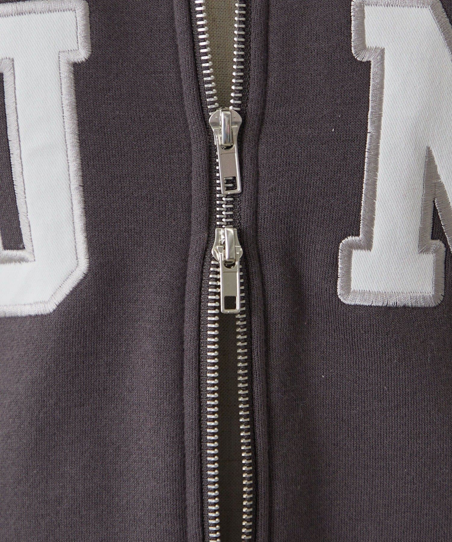 Remind me and forever(リマインドミーアンドフォーエバー) 【NUNIFE】【選べる2丈！】裏起毛ロゴパーカー