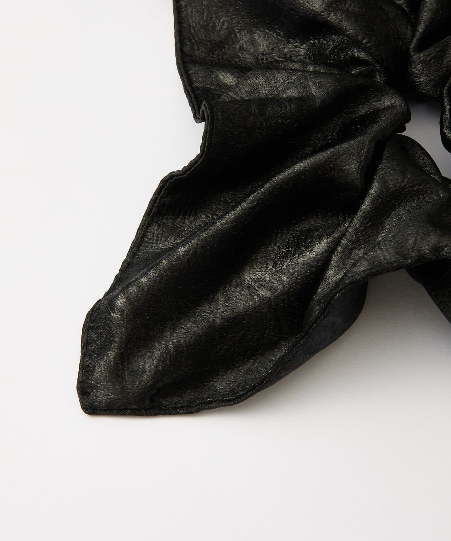 COLONY 2139(コロニー トゥーワンスリーナイン) フェイクレザースクエアシュシュ