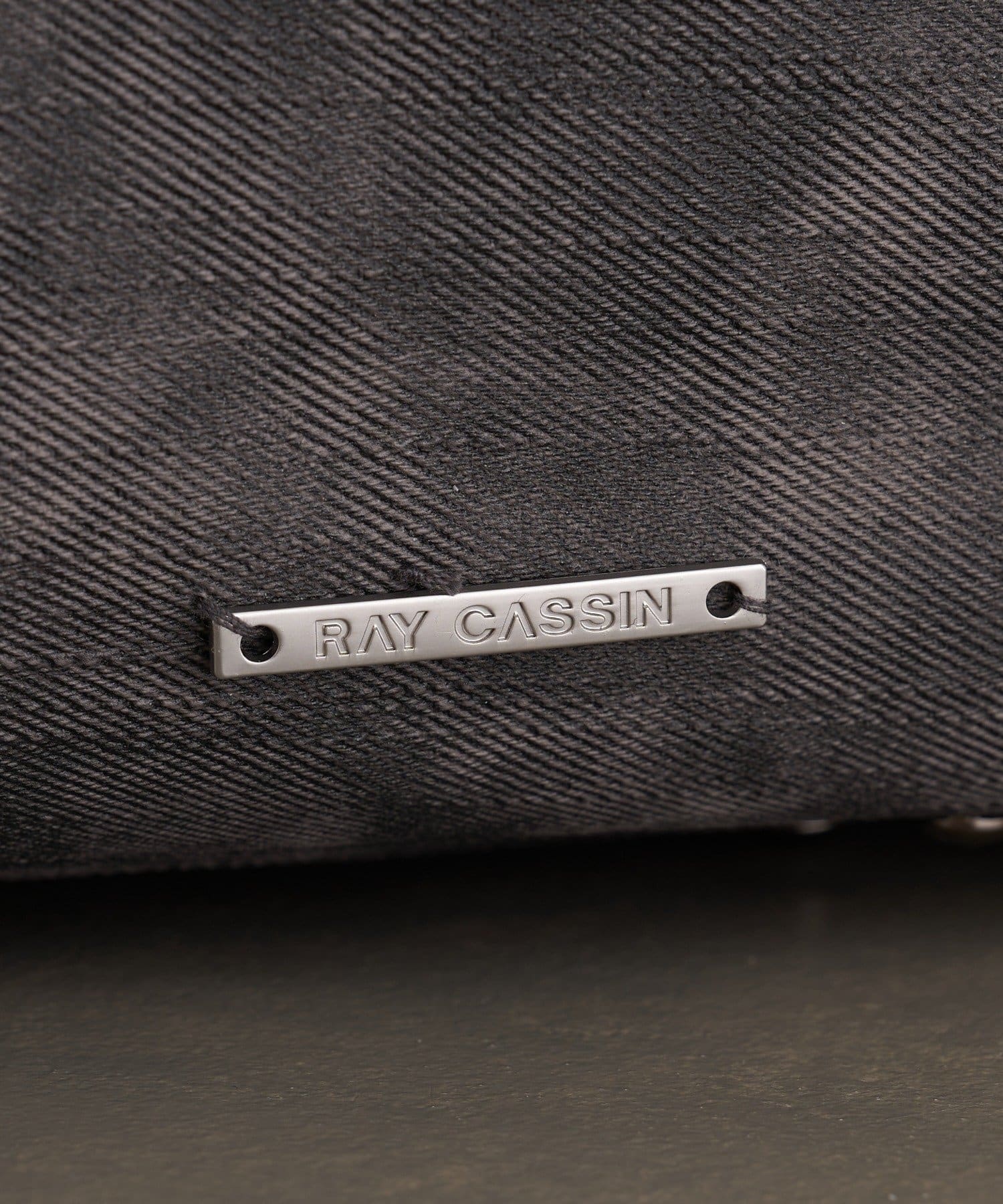 RAY CASSIN(レイカズン) スタッズ付トートバッグ