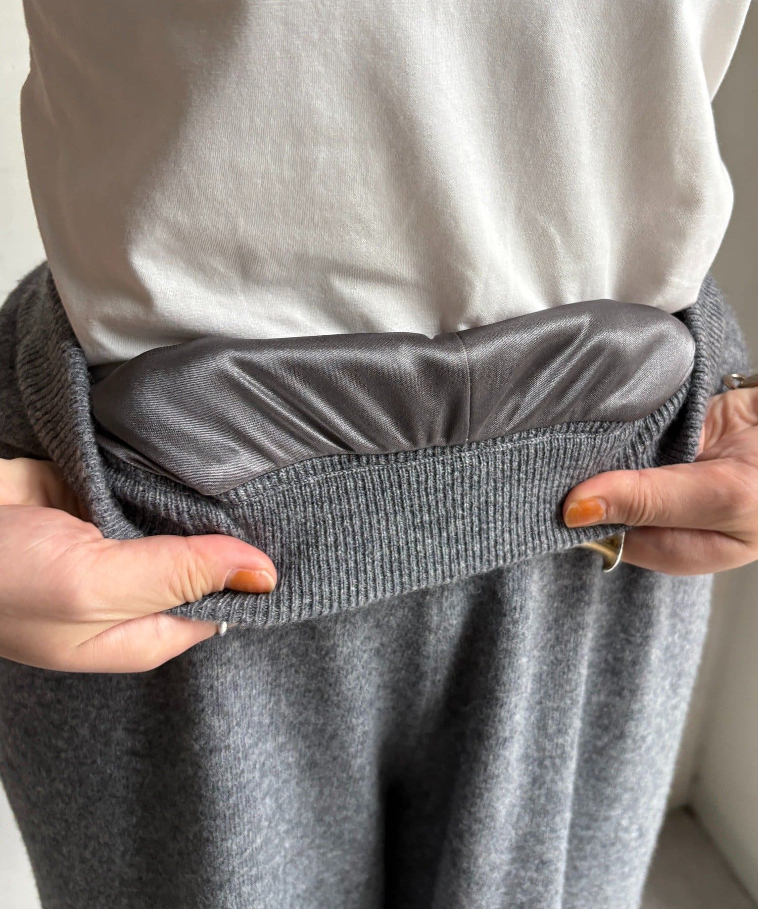 DOUDOU(ドゥドゥ) メリノウール100％ニットパンツ