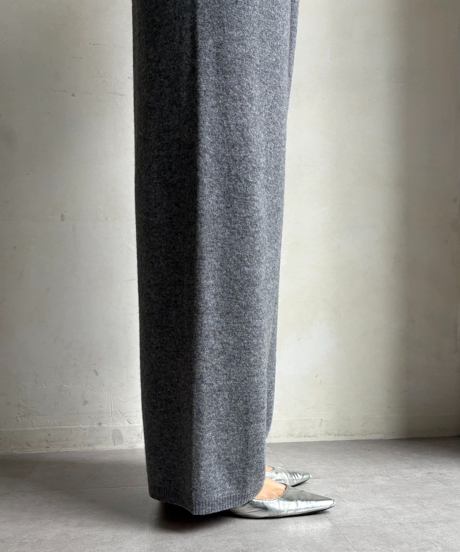 DOUDOU(ドゥドゥ) メリノウール100％ニットパンツ