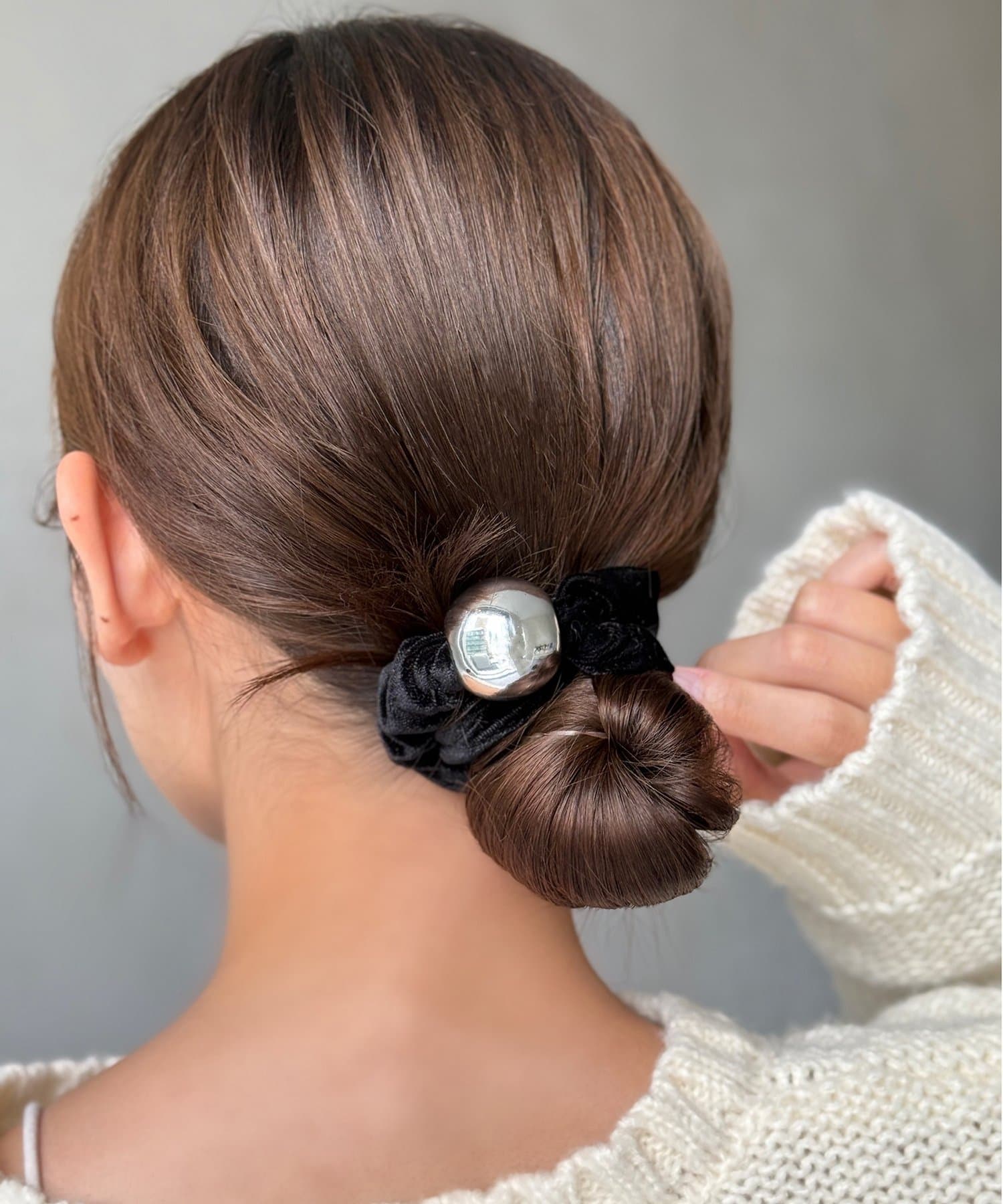 CPCM(シーピーシーエム) シルバーボールベロアシュシュ