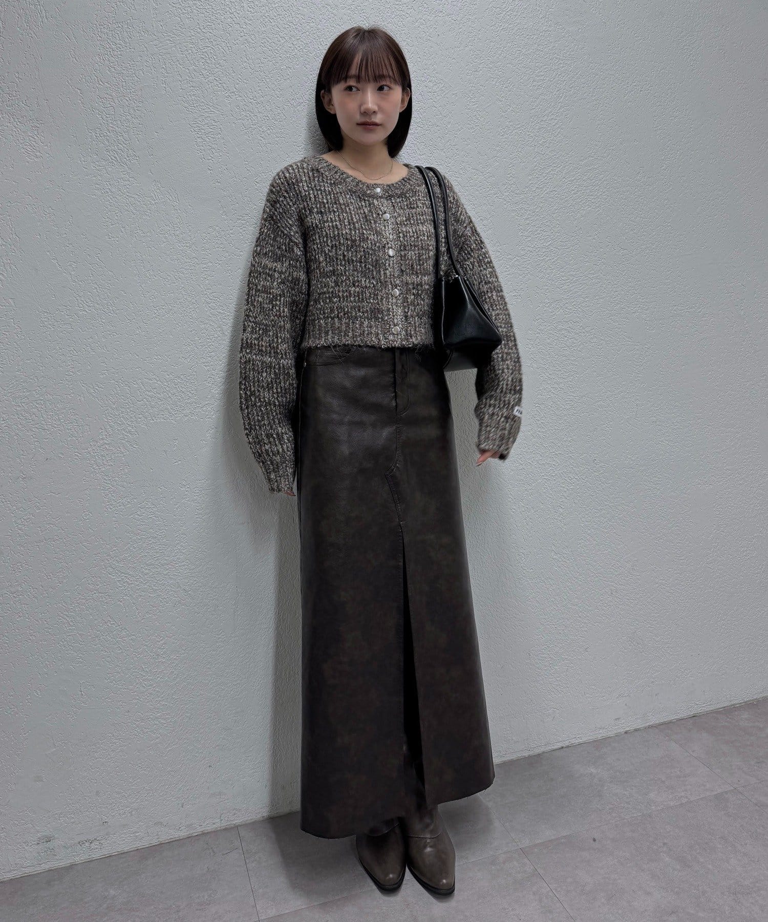 mline(エムライン) [mline]レザースリット スカート