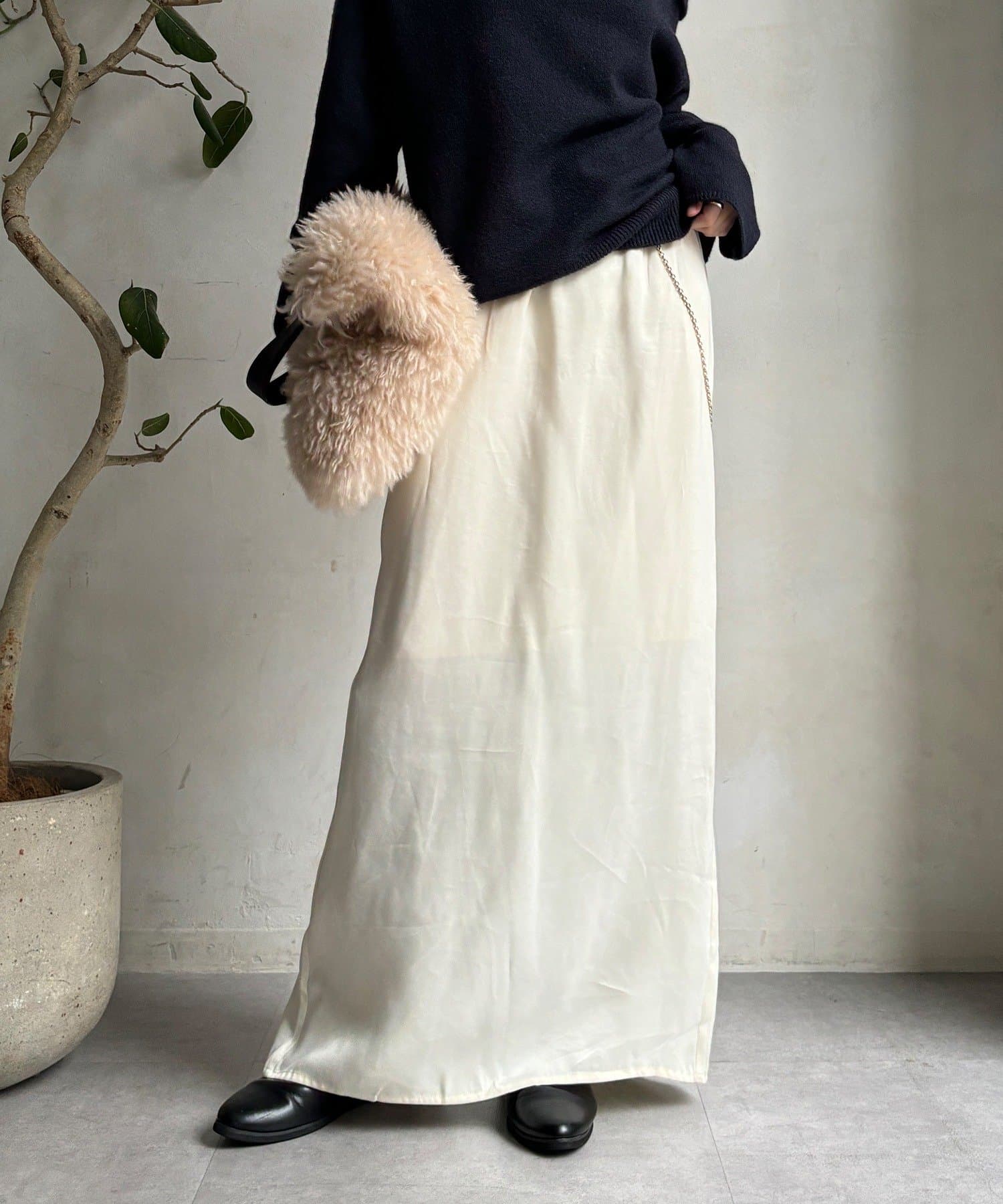 DOUDOU(ドゥドゥ) サテンストレートスカート