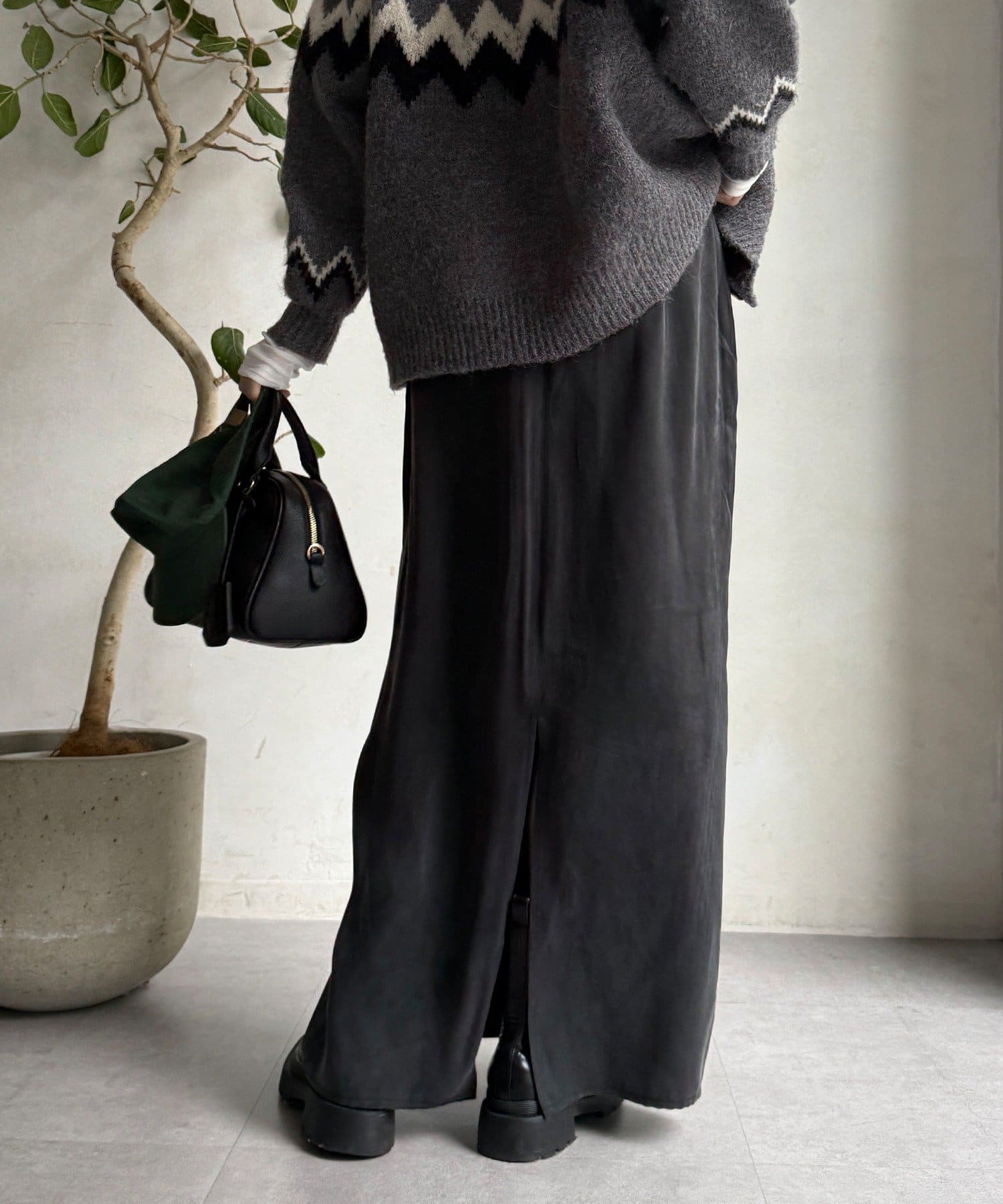 DOUDOU(ドゥドゥ) サテンストレートスカート