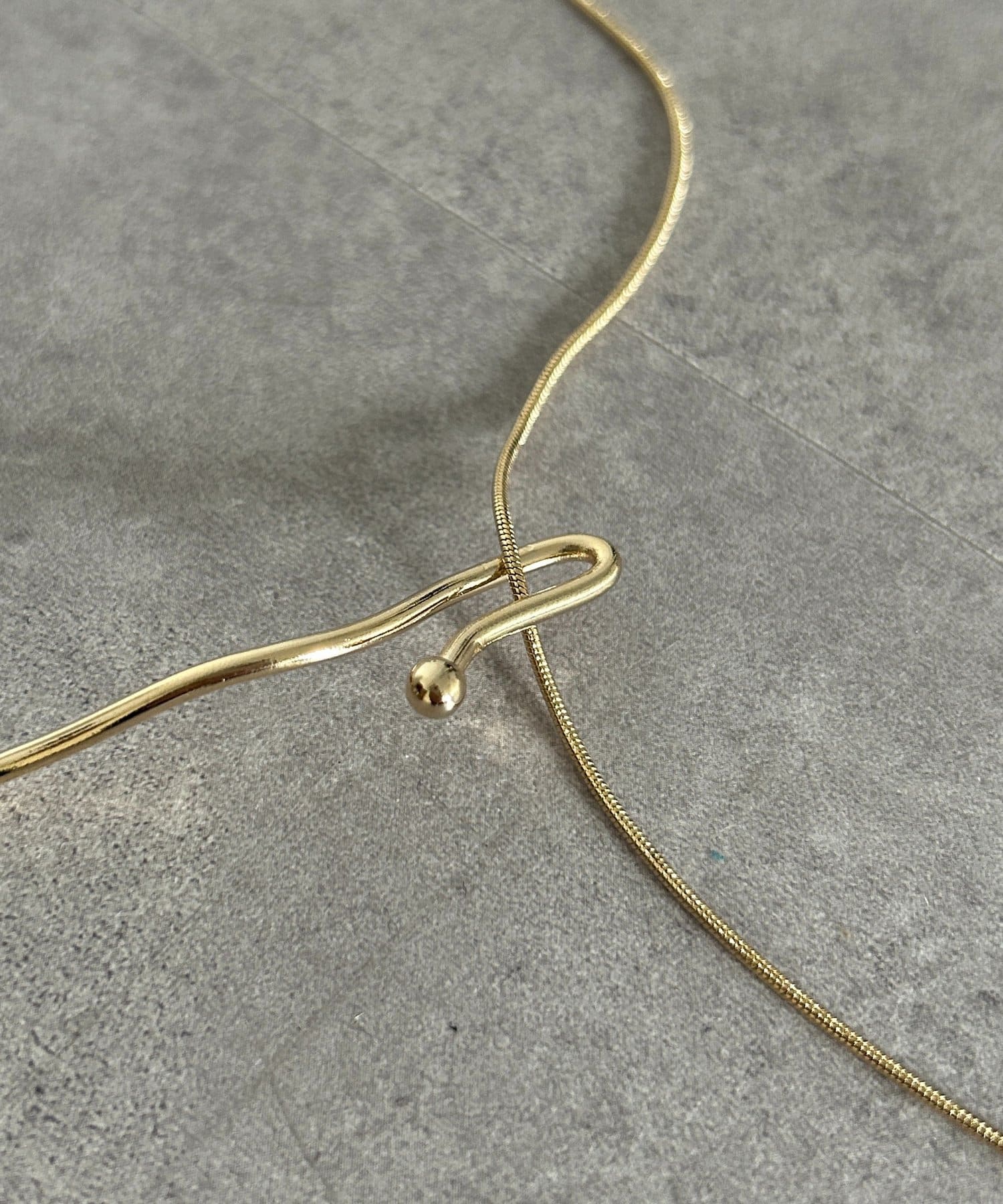 Thevon.(ゼヴォン) 【heilly/ヘイリー】変形Y字チョーカー