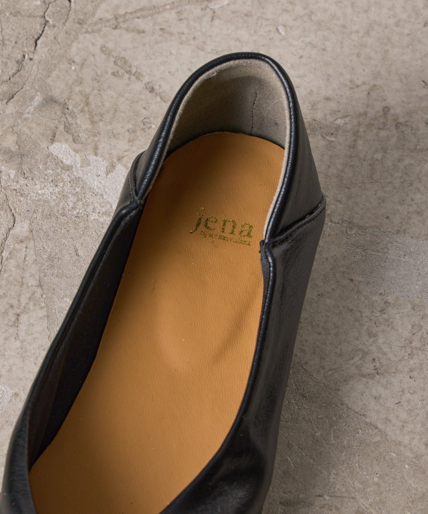 Jena　espace merveilleux(ジェナ　エスパスメルヴェイユ) ネジレギャザーパンプス