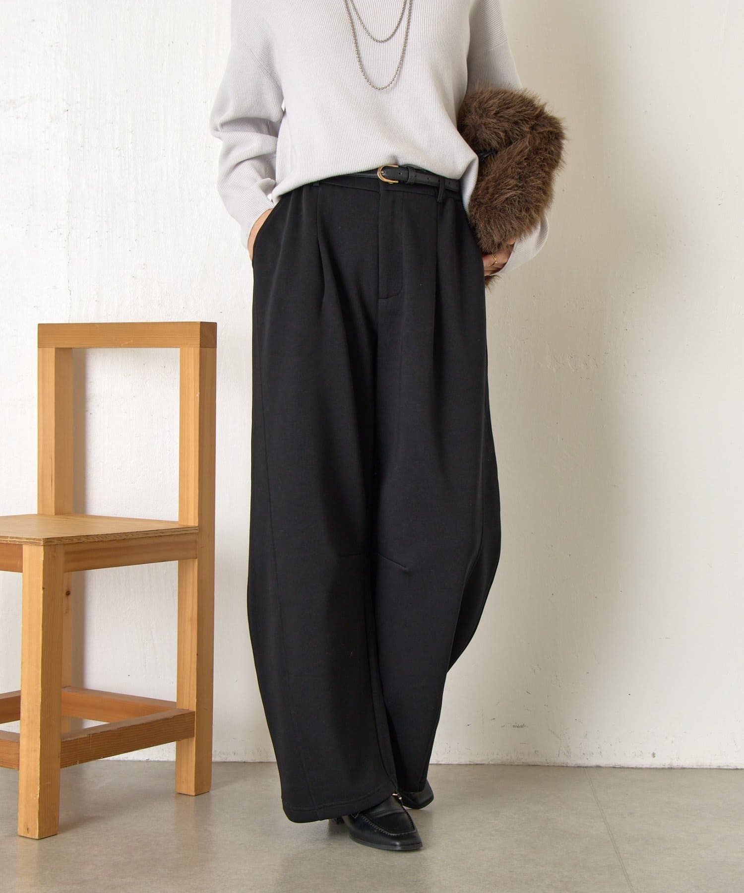 Jena　espace merveilleux(ジェナ　エスパスメルヴェイユ) スエットカーブパンツ