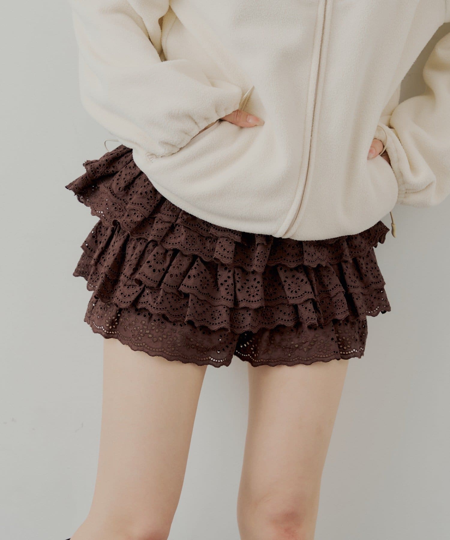 Chico(チコ) コットンレースティアードショートパンツ