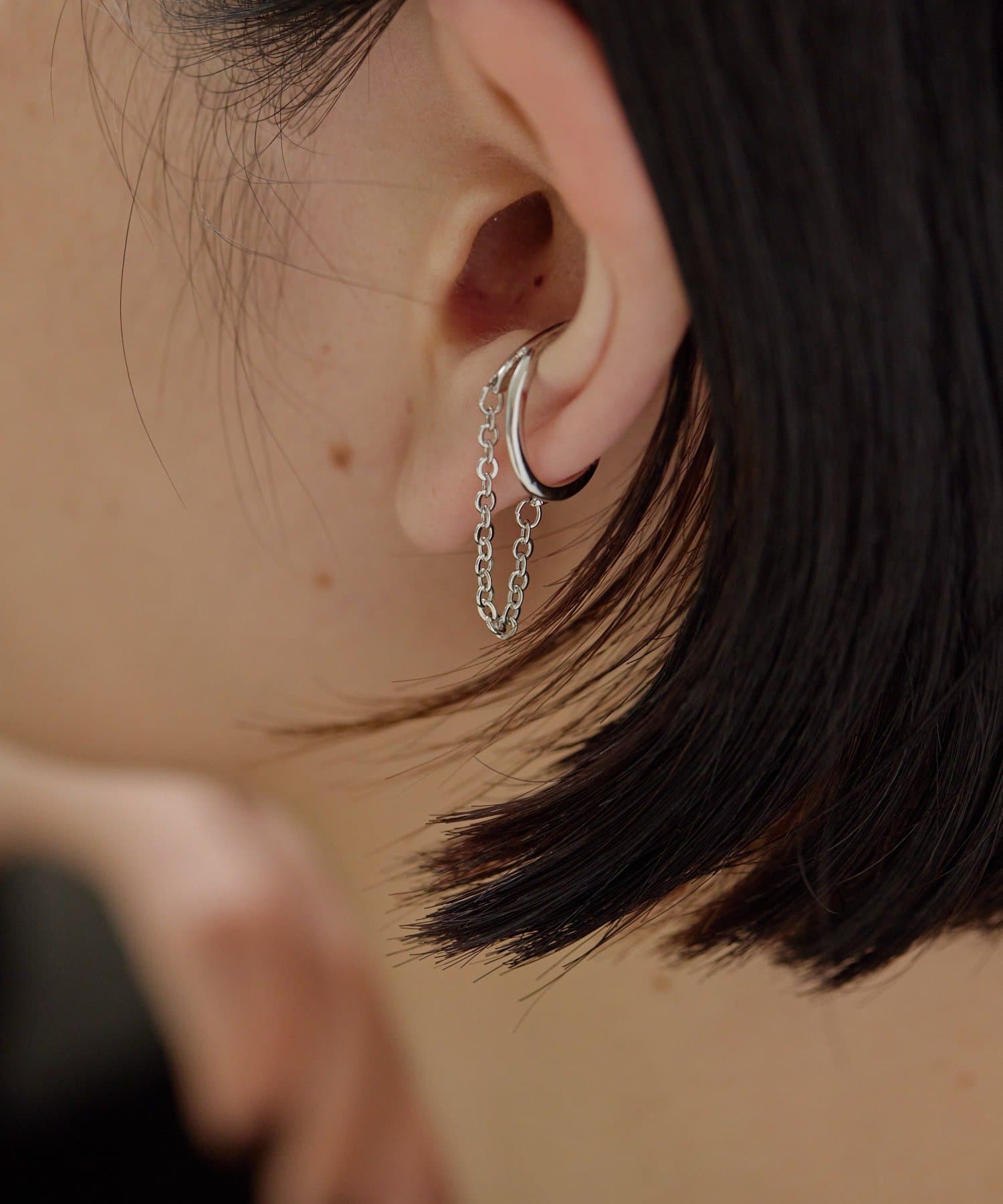 ear PAPILLONNER(イア パピヨネ) チェーンフープイヤーカフ
