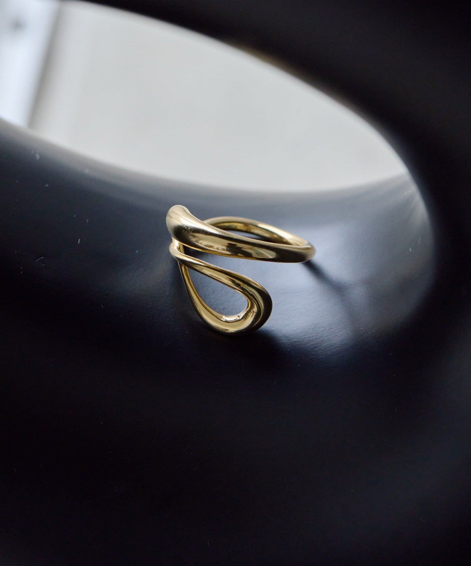 ear PAPILLONNER(イア パピヨネ) クロスウェーブリング