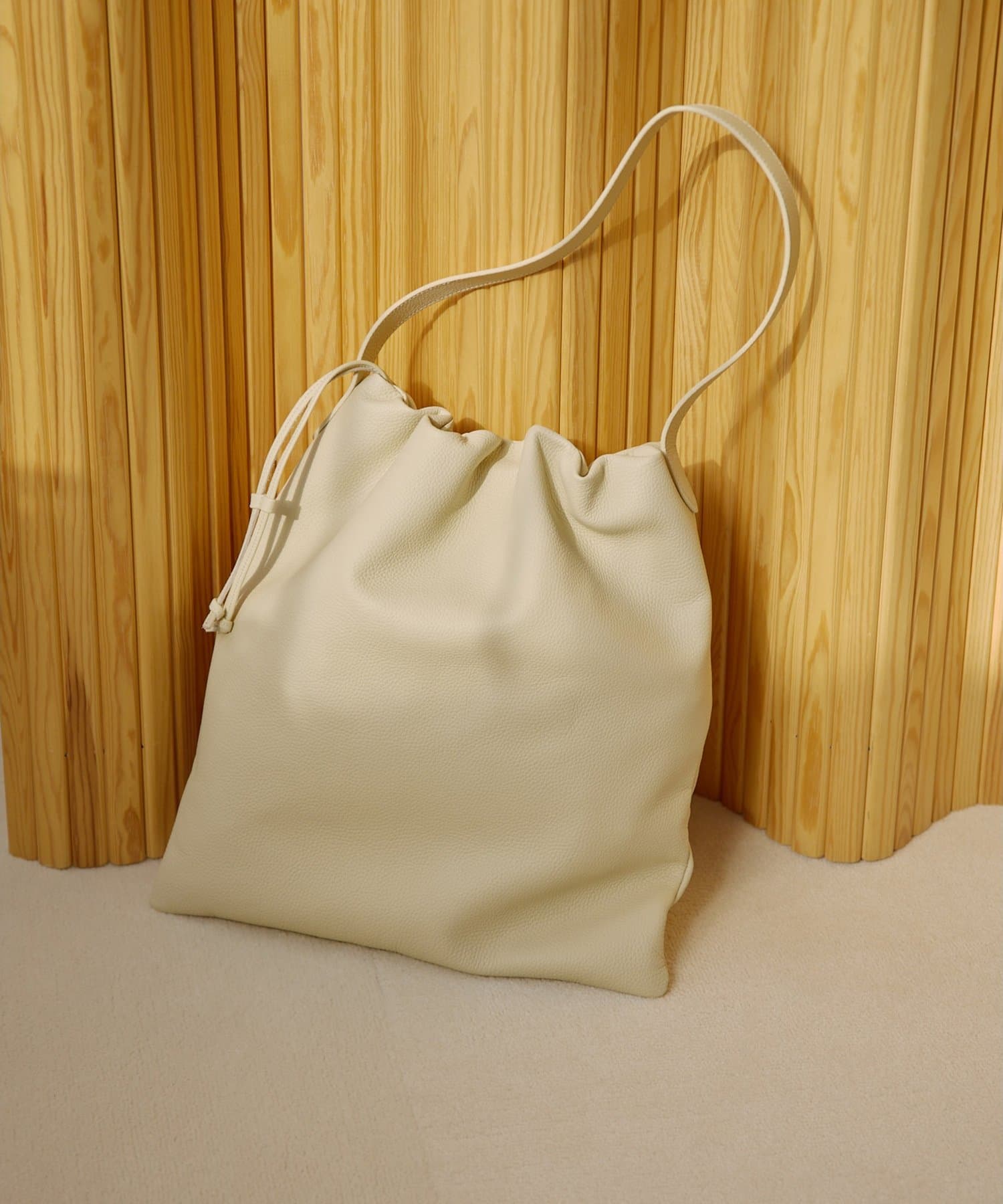 Whim Gazette(ウィム ガゼット) 【Hoaw.】ギャザーショルダーバッグ