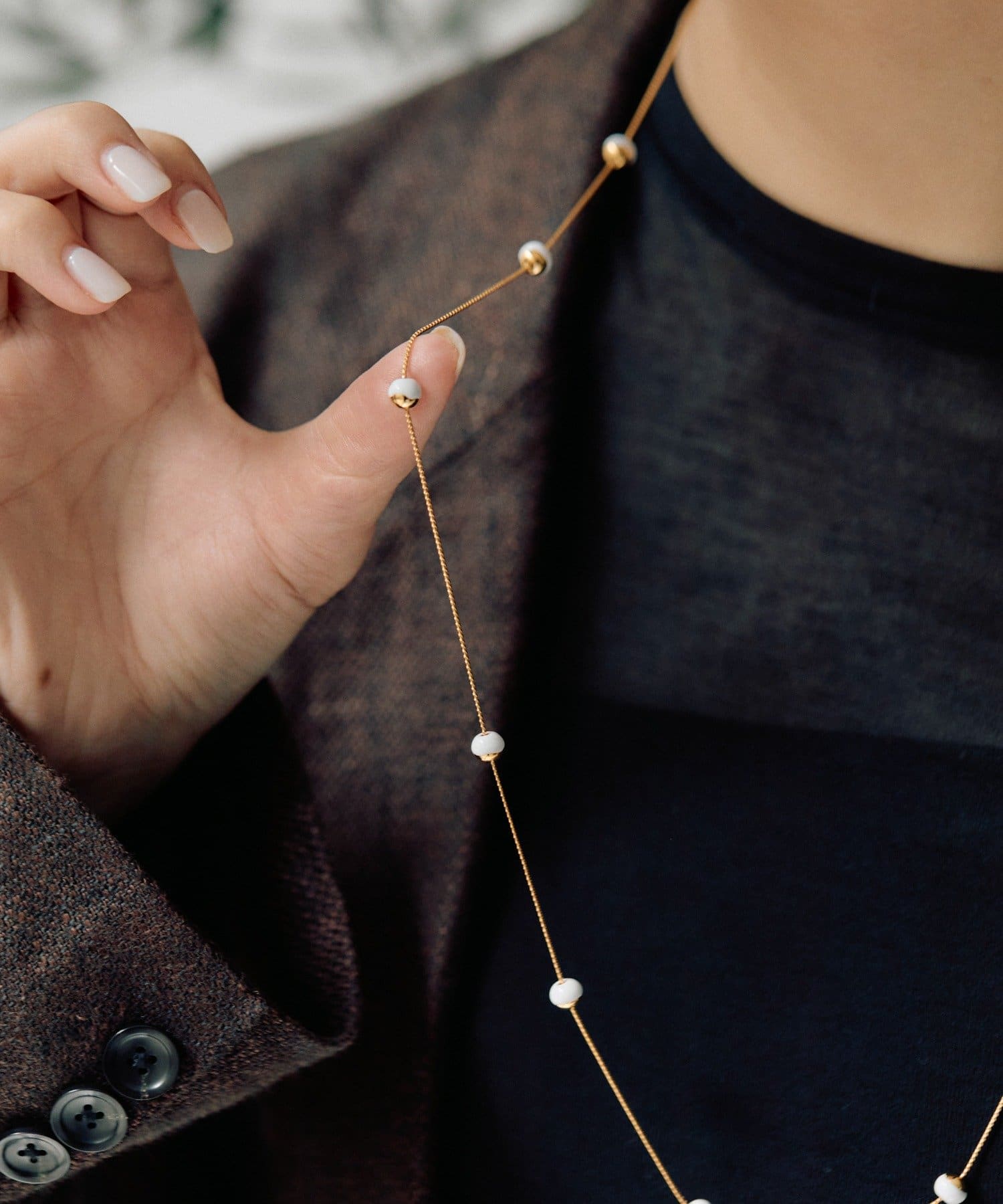 ear PAPILLONNER(イア パピヨネ) モノトーンスキップロングネックレス