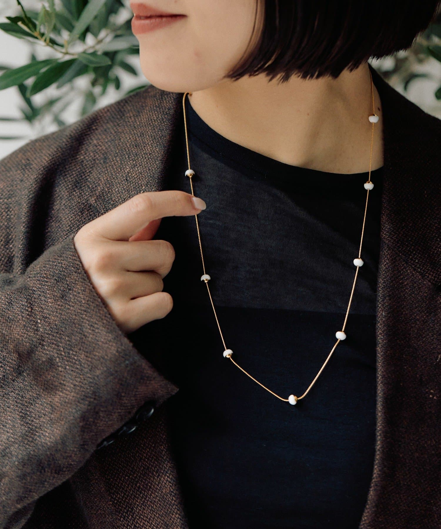 ear PAPILLONNER(イア パピヨネ) モノトーンスキップロングネックレス