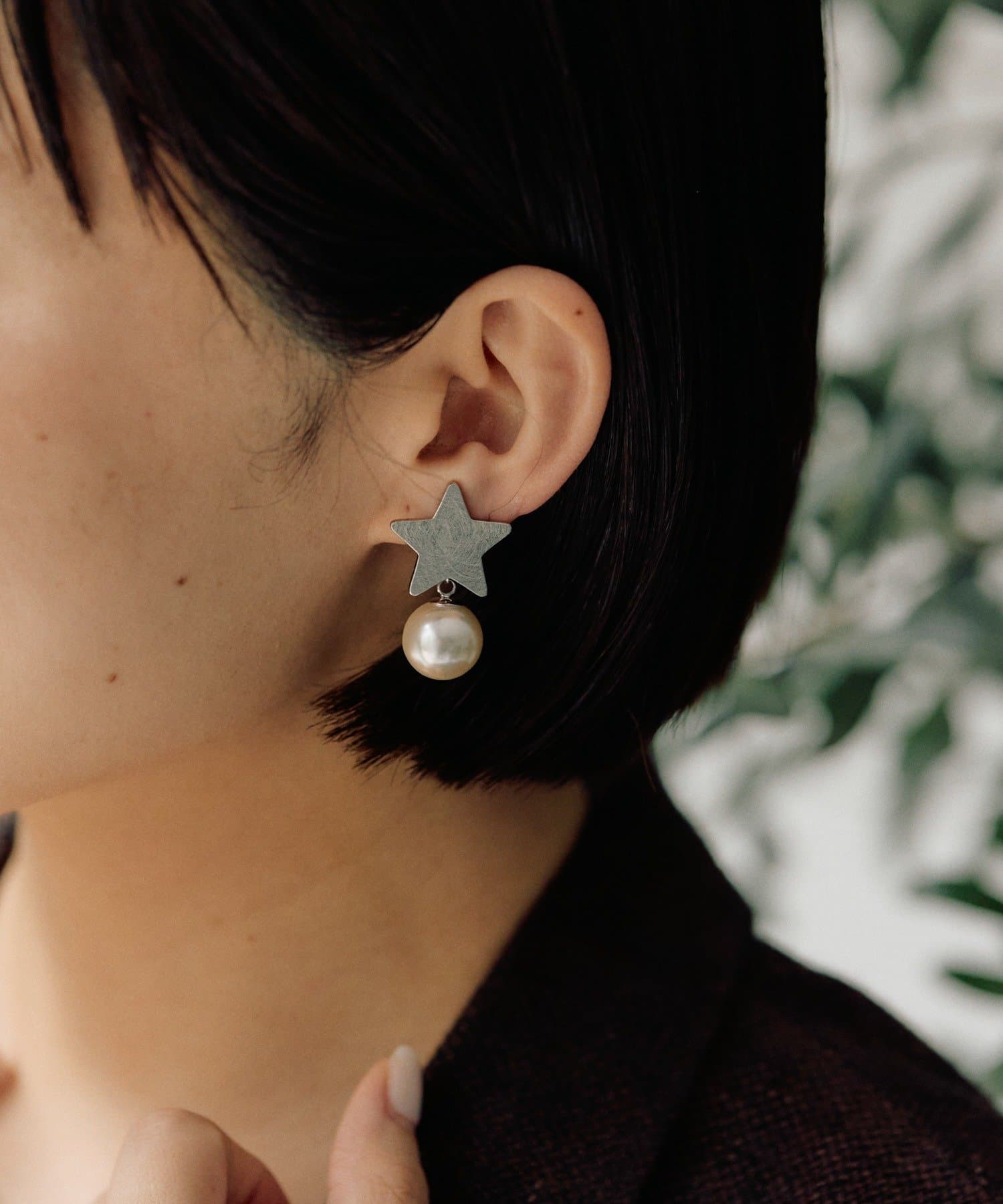 ear PAPILLONNER(イア パピヨネ) サティーナスターイヤリング