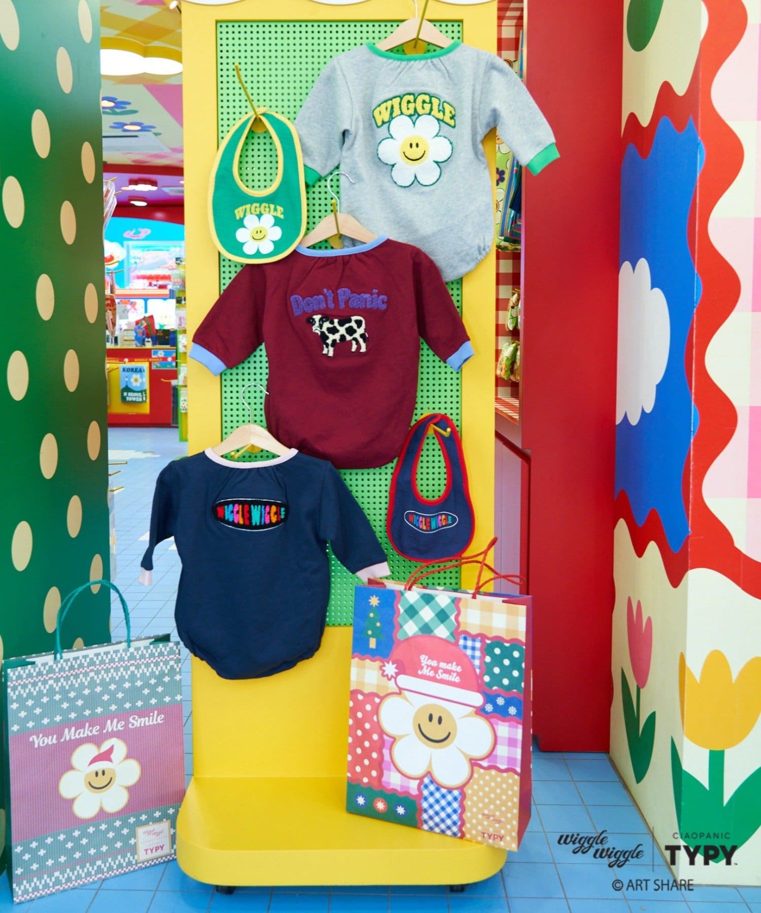 CIAOPANIC TYPY(チャオパニックティピー) 【KIDS】【wigglewiggle】BABYリバーシブル配色スタイ