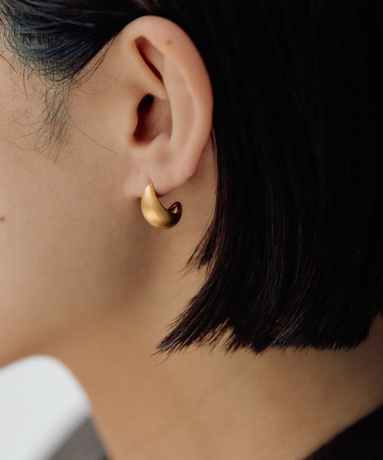 ear PAPILLONNER(イア パピヨネ) 《金属アレルギー対応/ステンレス》サティーナドロップピアス