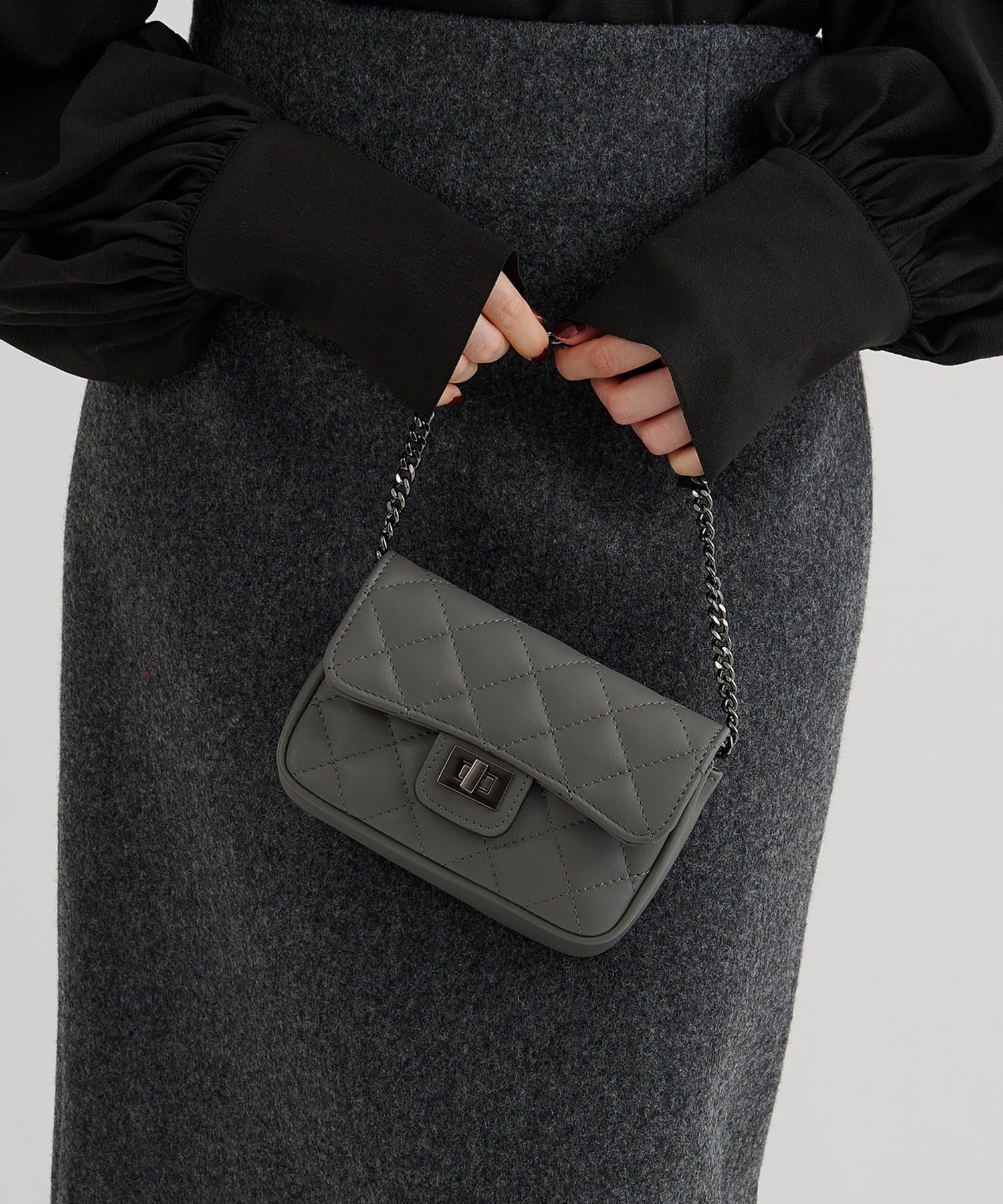 Whim Gazette(ウィム ガゼット) 【Hoaw.】チェーンミニバッグ