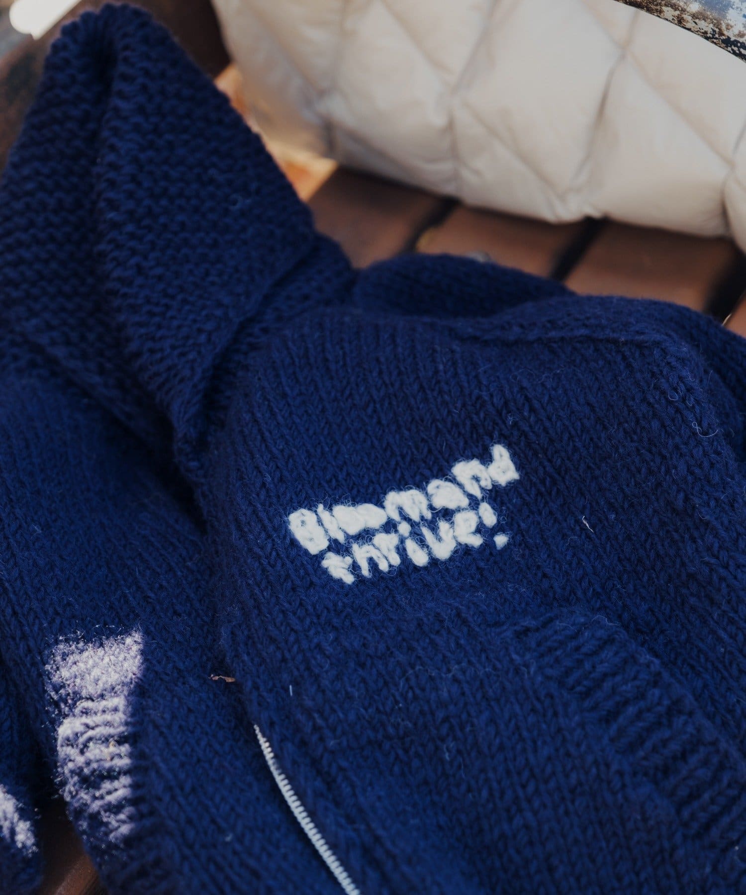 Kastane(カスタネ) フラワーハンドニット