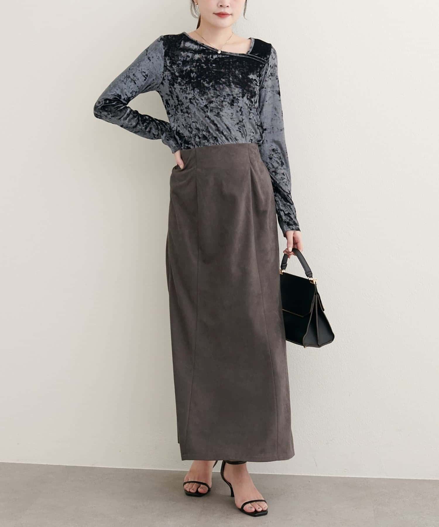 NICE CLAUP / OLIVE des OLIVE OUTLET(ナイスクラップ  / オリーブ デ オリーブ アウトレット) 【natural couture】クラッシュベロアアシメネックプルオーバー