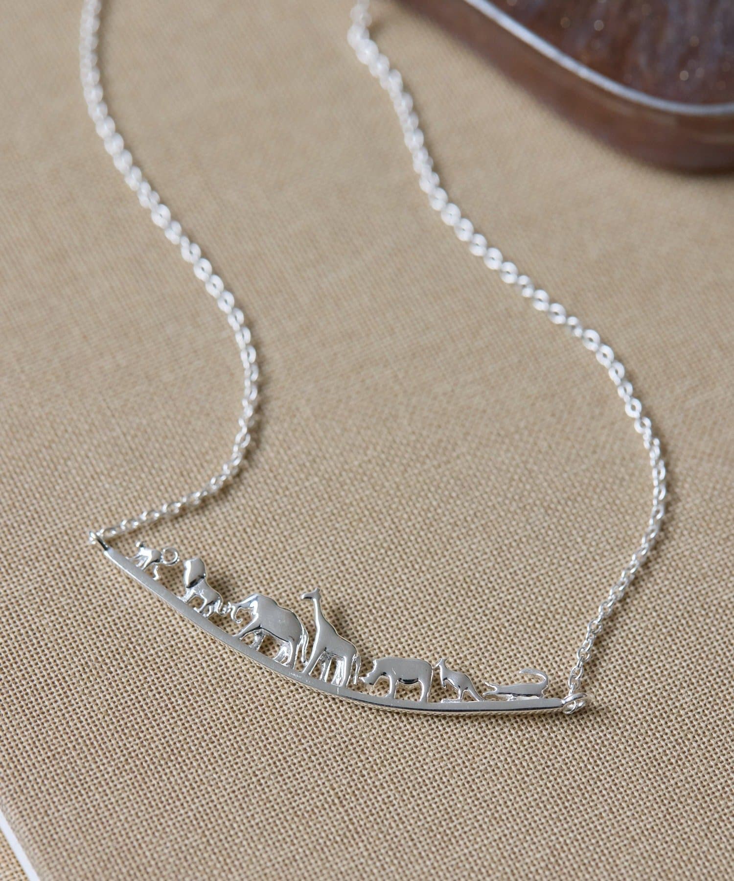 ear PAPILLONNER(イア パピヨネ) 《WEB＆一部店舗限定/スターリングシルバー使用》どうぶつの行進ネックレス