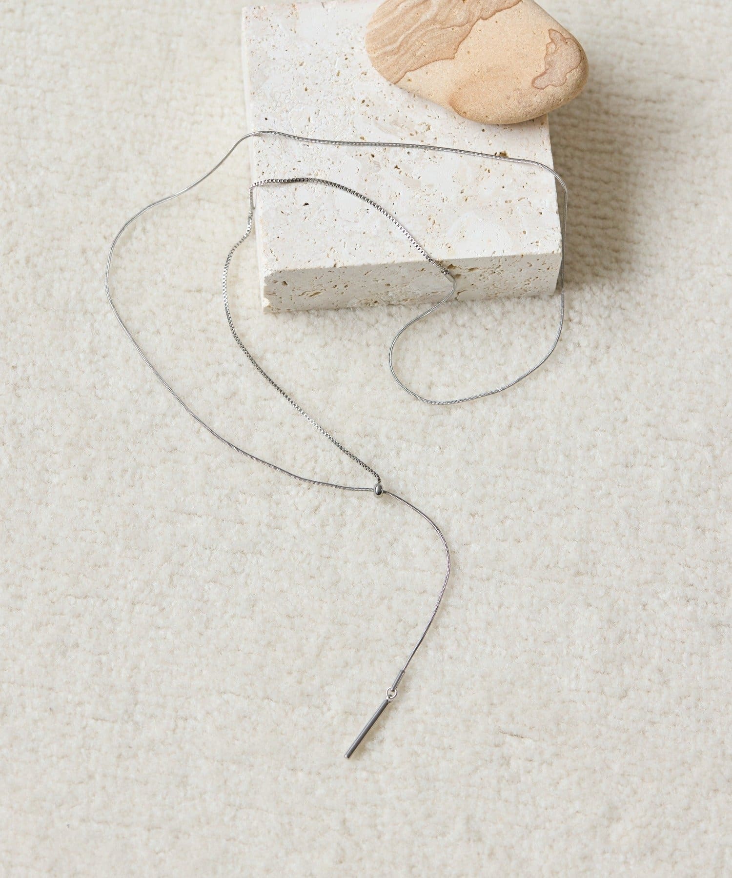 ear PAPILLONNER(イア パピヨネ) 《金属アレルギー対応/ステンレス》スライドY字ネックレス