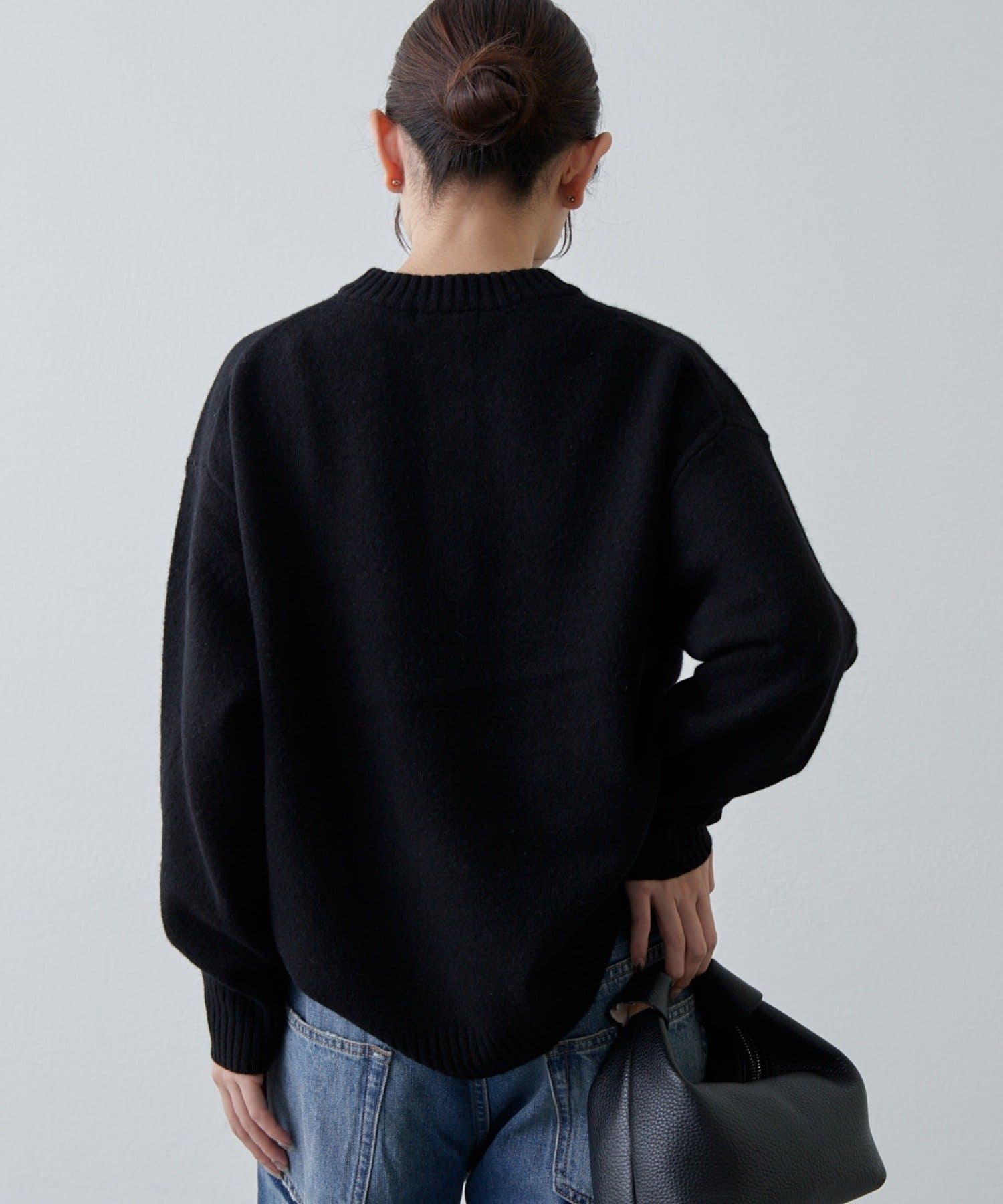 Lui's(ルイス) ウォッシャブルウールフロントボタンニット