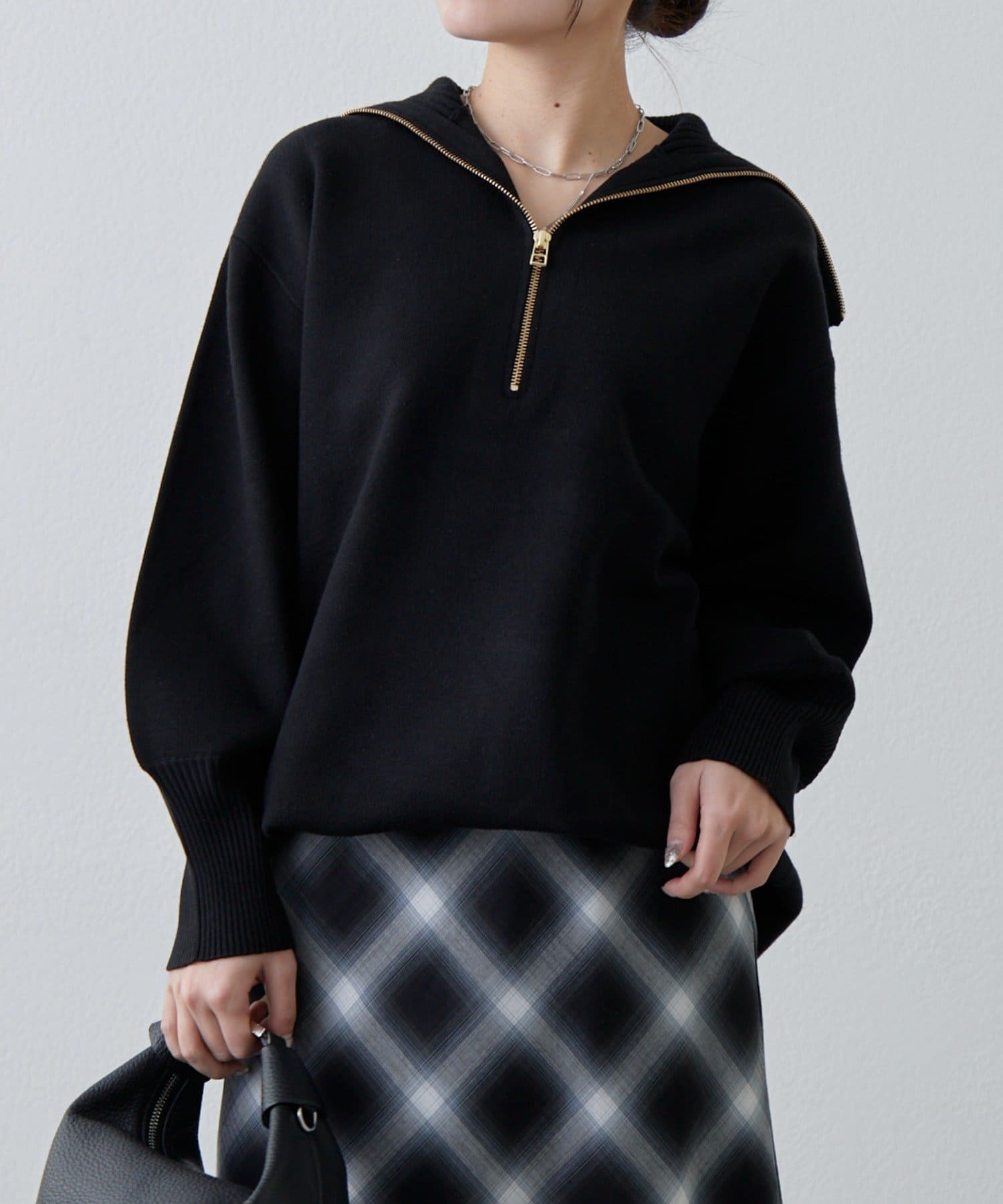Lui's(ルイス) ハーフZIPミディ丈ニット