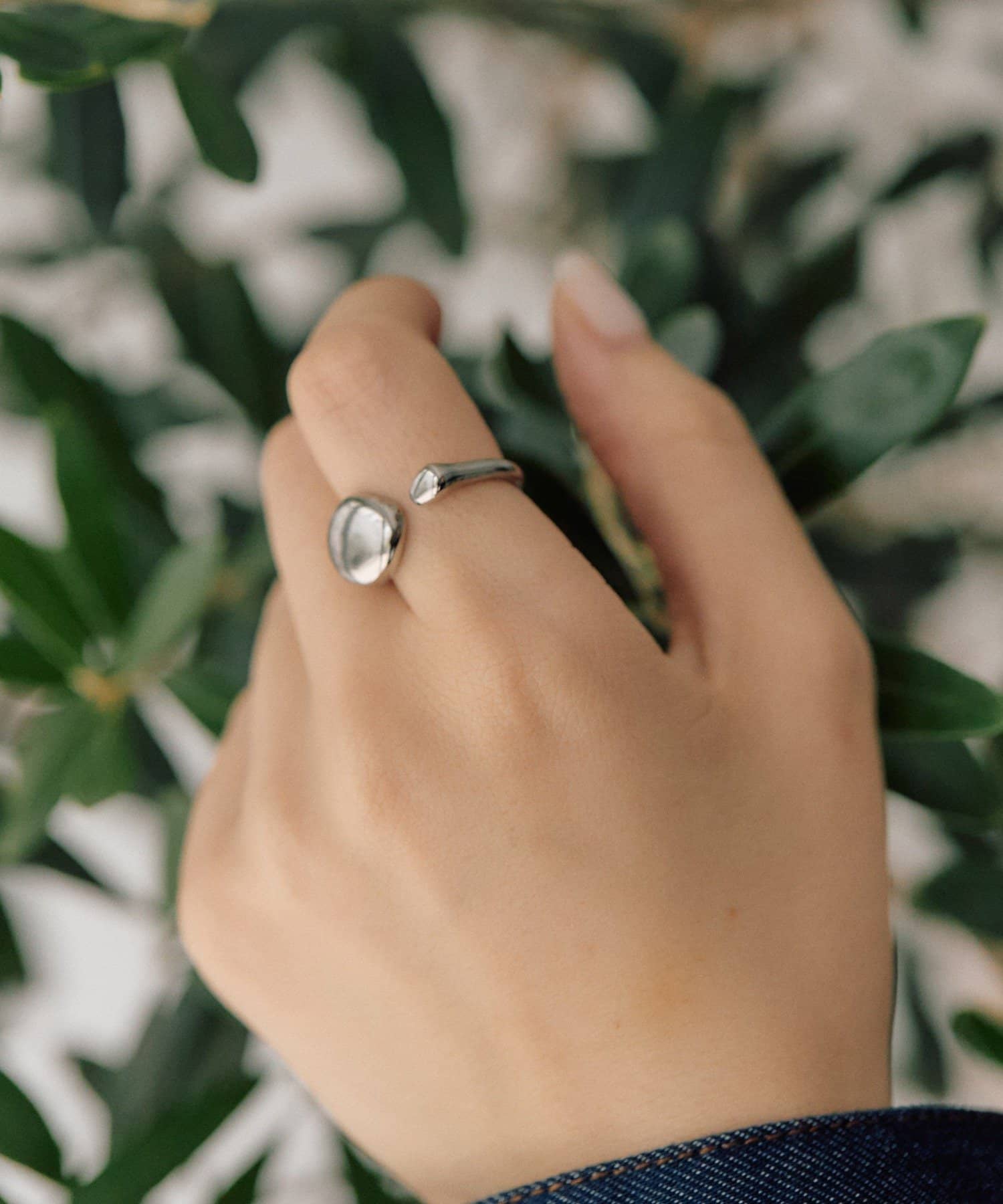 ear PAPILLONNER(イア パピヨネ) 《WEB限定/金属アレルギー対応/ステンレス》アシンメトリーリング