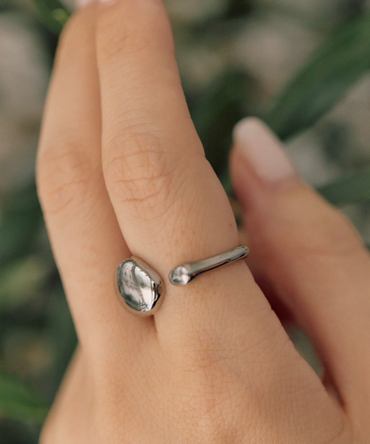 ear PAPILLONNER(イア パピヨネ) 《WEB限定/金属アレルギー対応/ステンレス》アシンメトリーリング