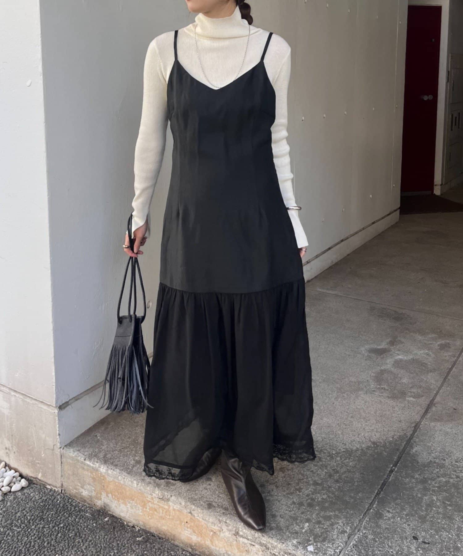 SHENERY(シーナリー) 裾レース切替サテンキャミワンピース