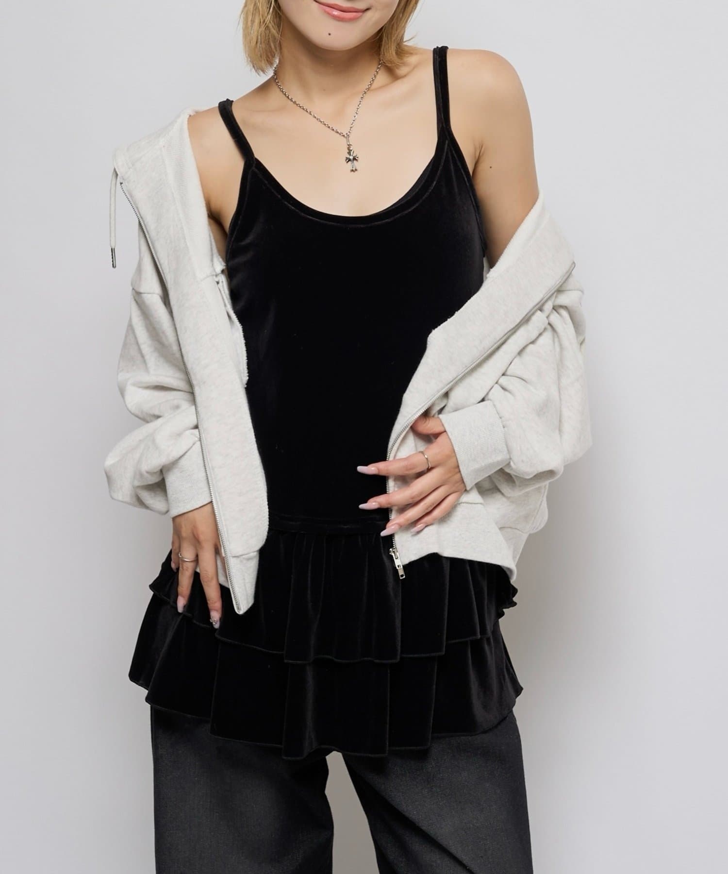 OUTLET(アウトレット) 【WHO'S WHO gallery】ベロアフリルチュニック