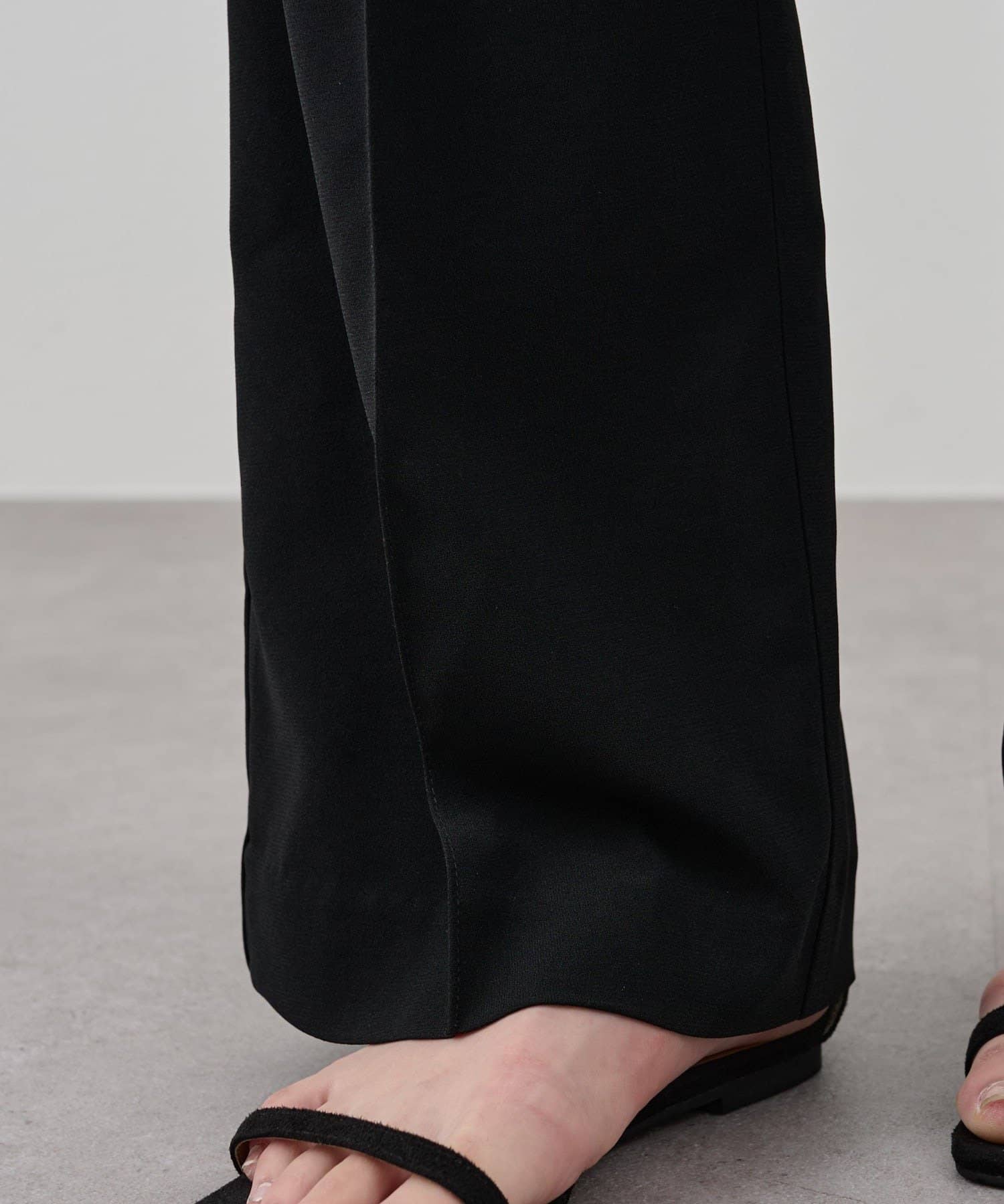 OUTLET(アウトレット) 【SHENERY】センターステッチフレアパンツ