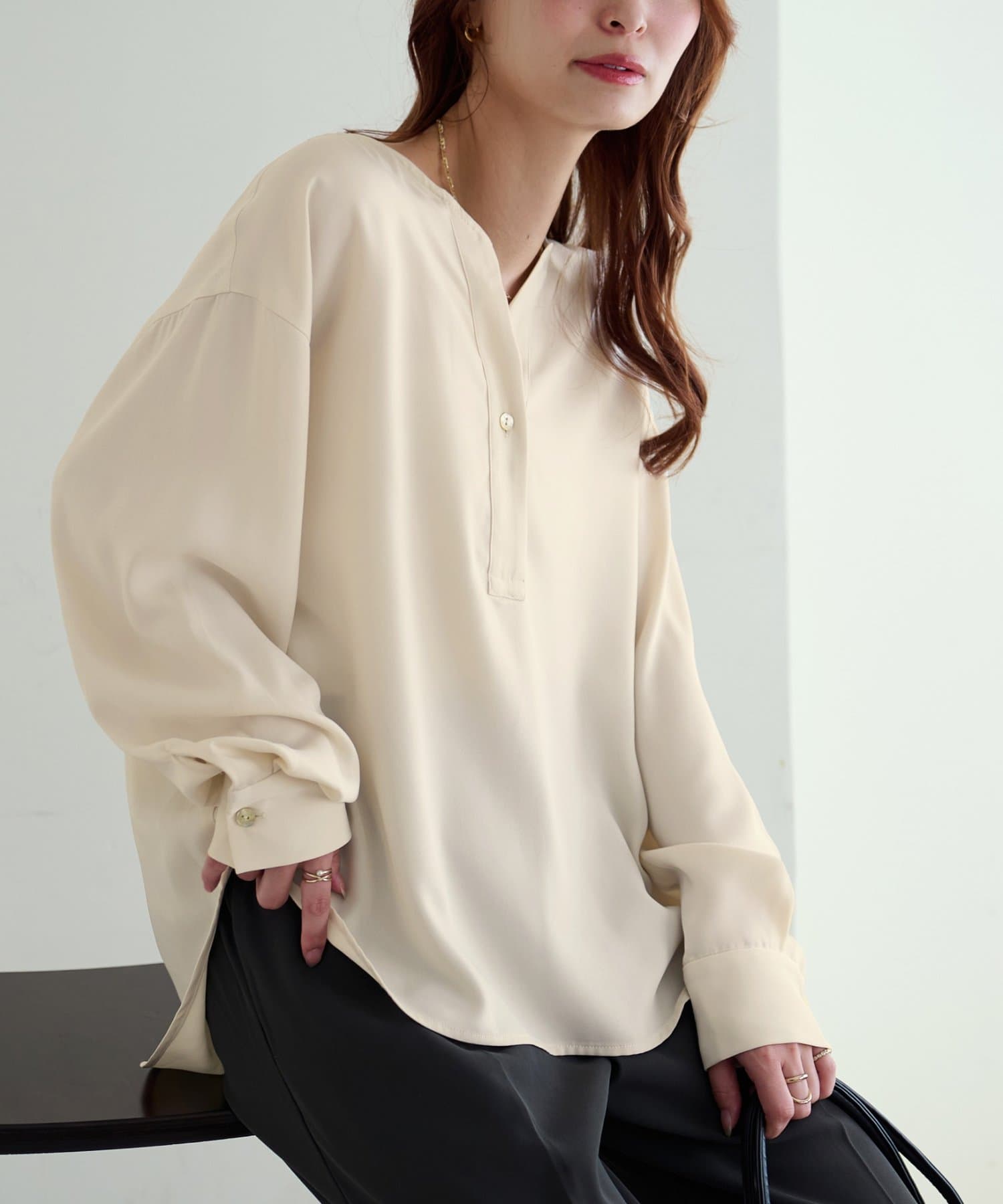 OUTLET(アウトレット) 【Discoat】キレイメ釦使いスキッパーブラウス