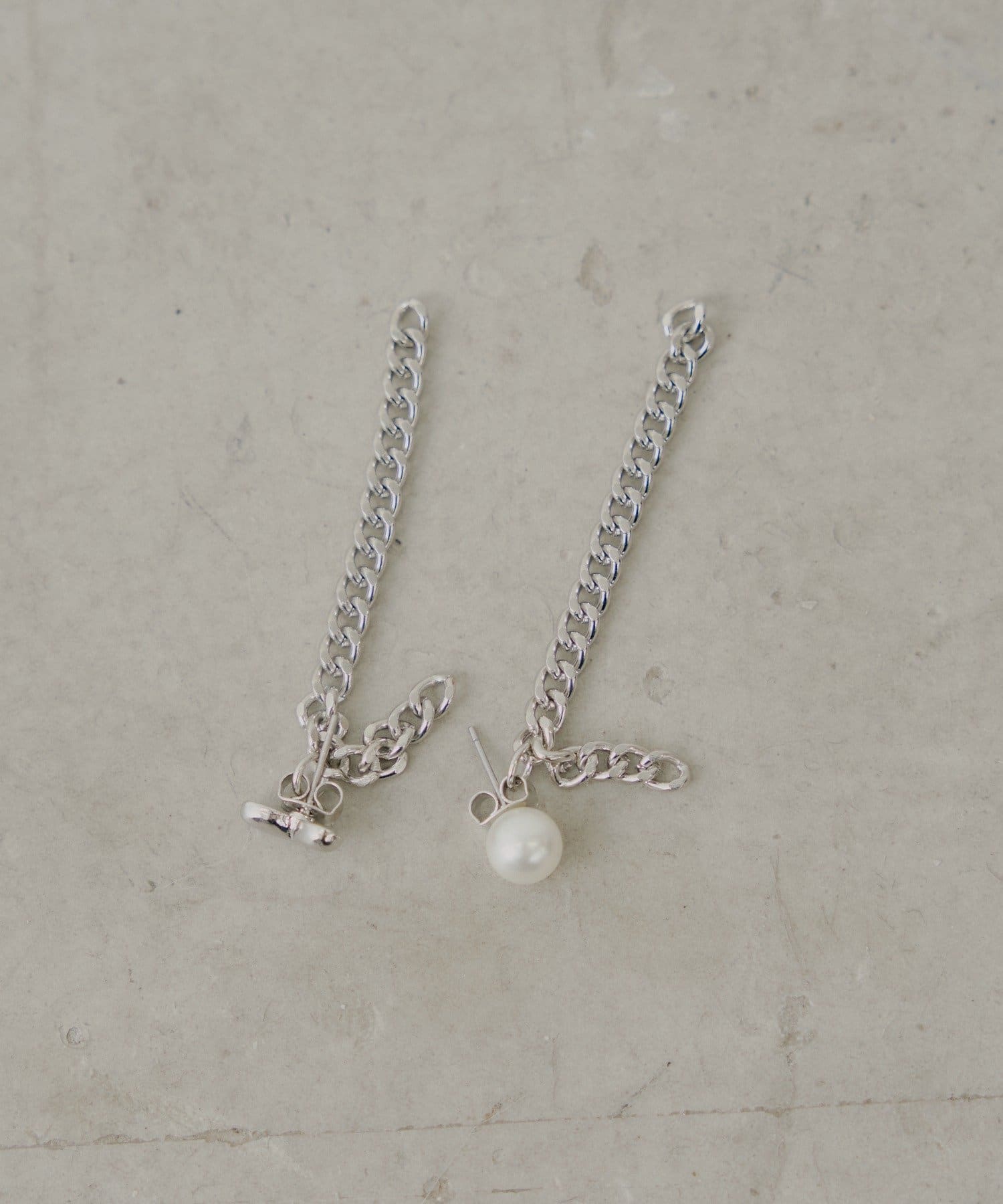 OUTLET(アウトレット) 【Chico】アシメチェーンピアス